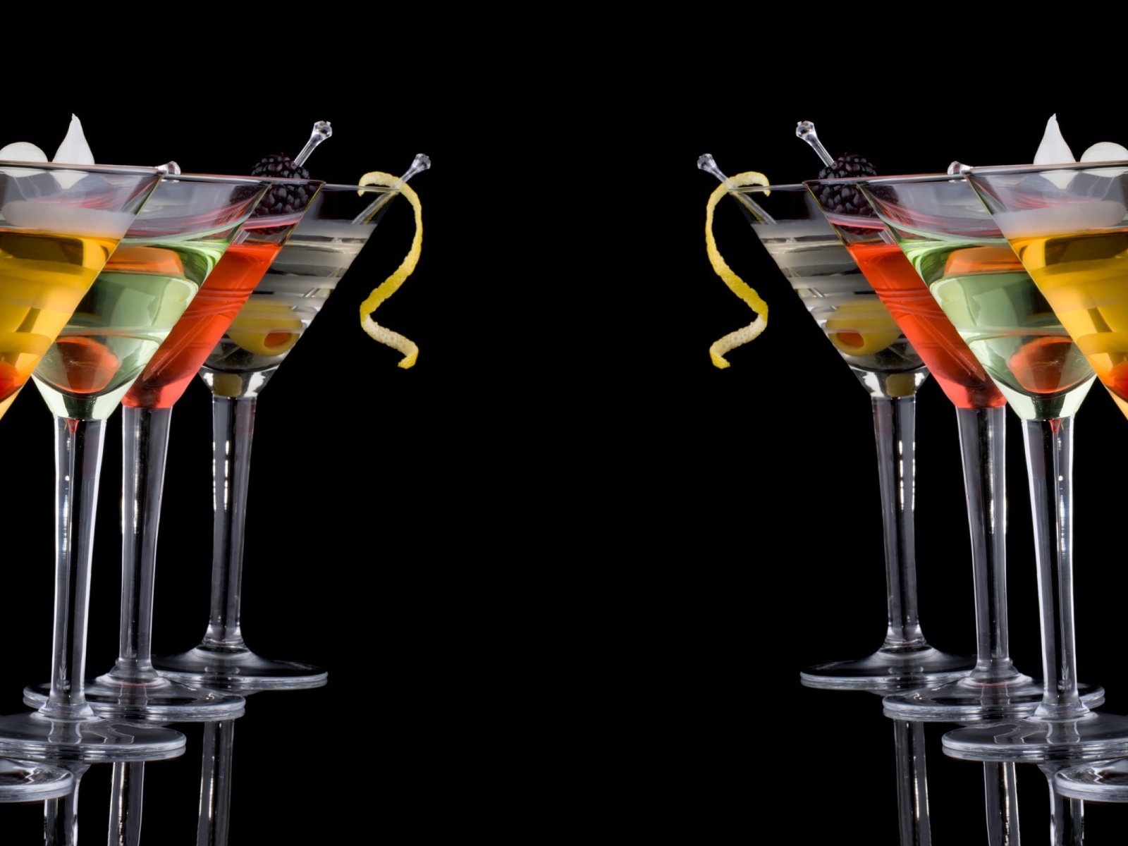 Слабоалкогольные коктейли, черный фон