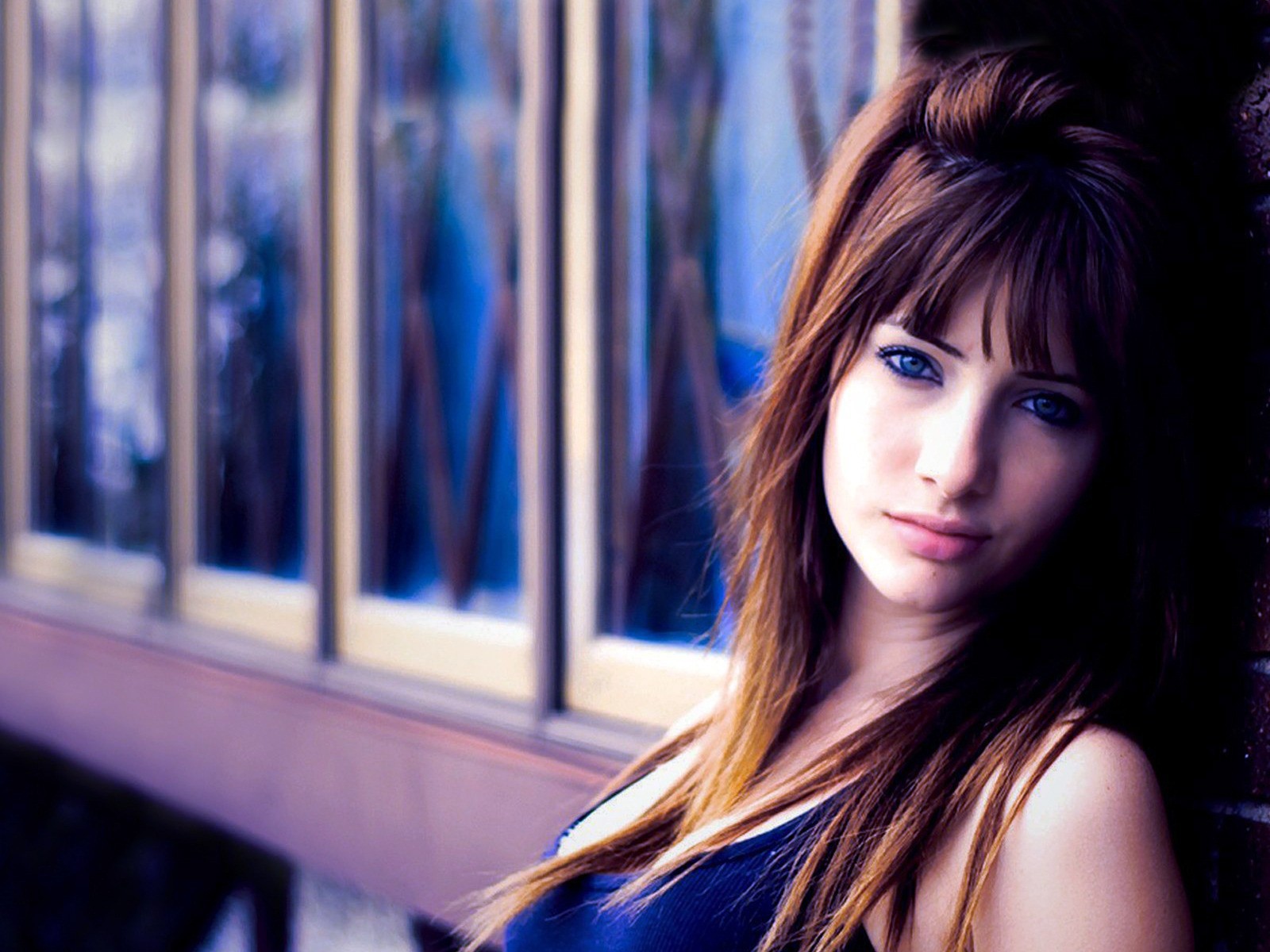 Голубоглазая шатенка Сьюзен Коффи