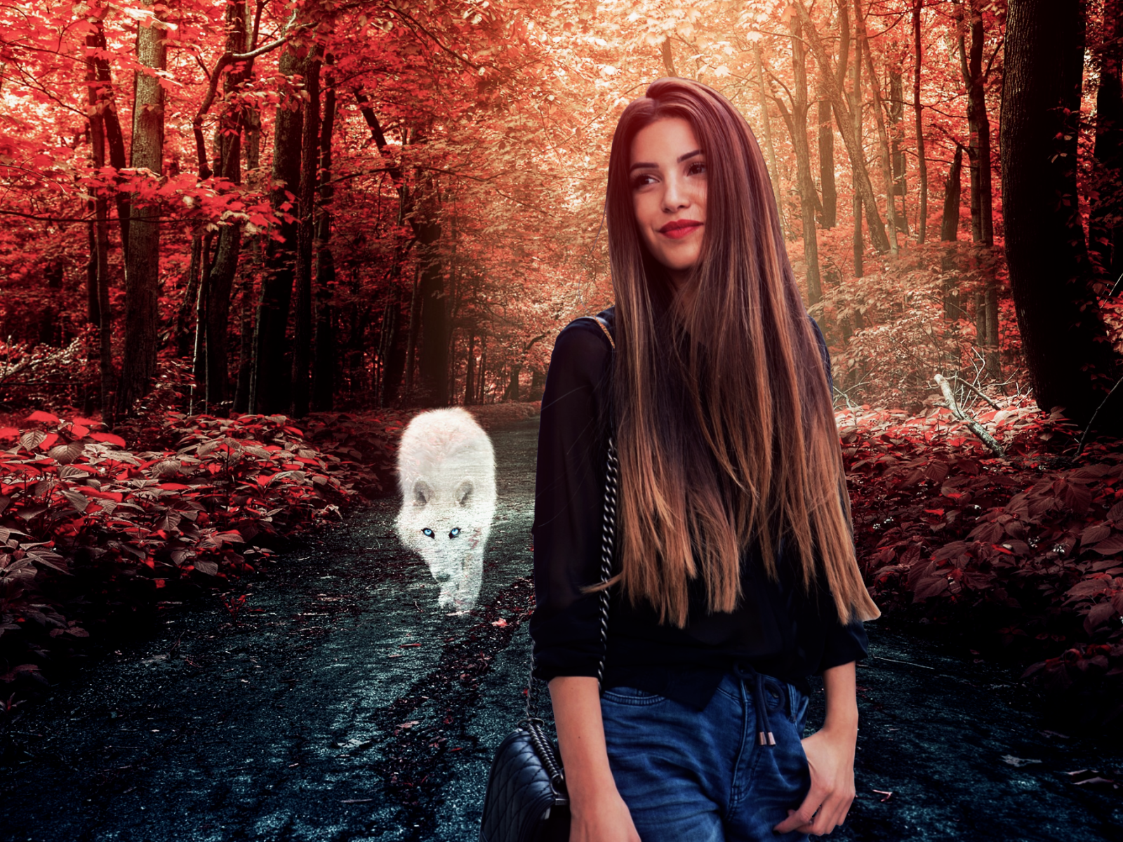 Белый волк позади девушки