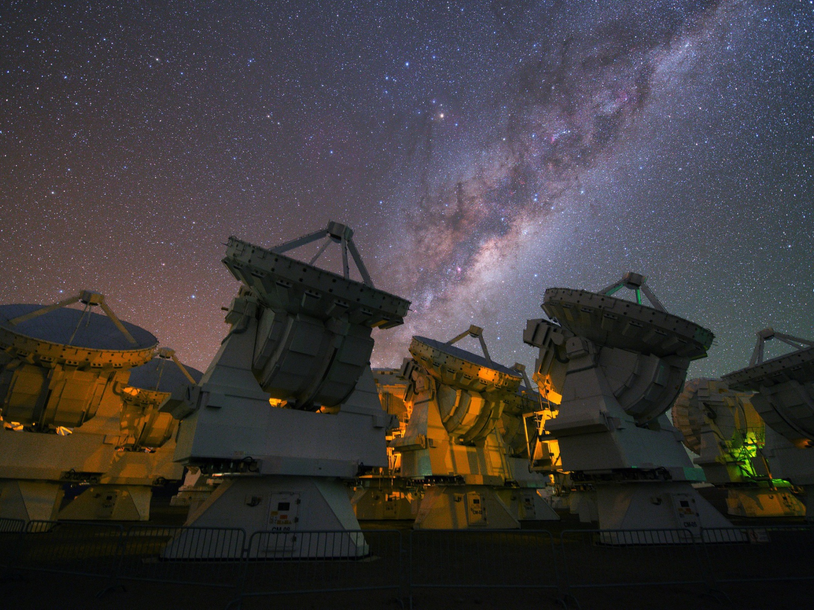 Радиотелескопы изучают Млечный путь