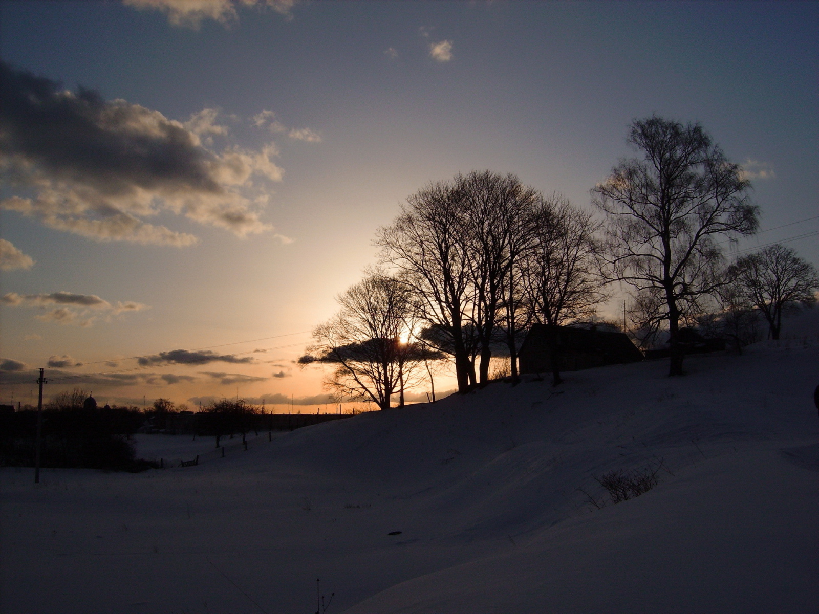 Зимний вечер в деревне
