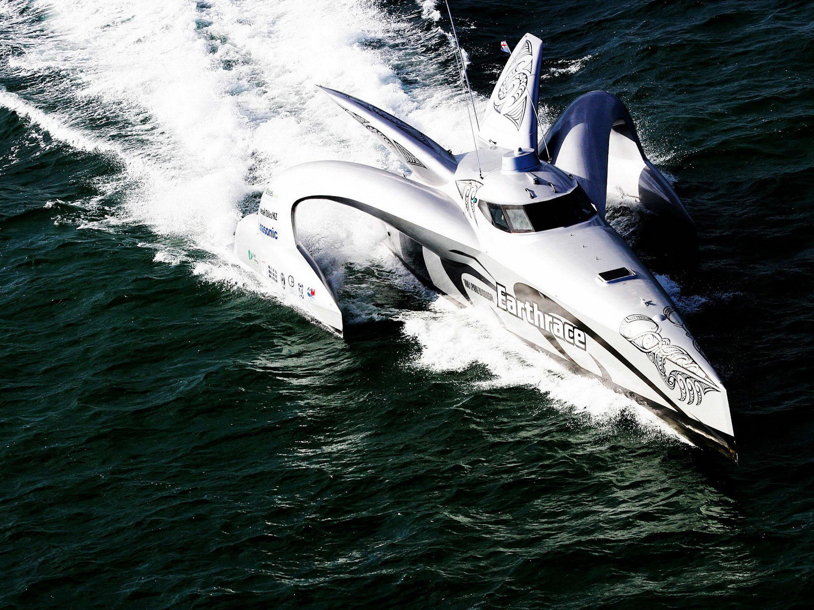 Моторная яхта