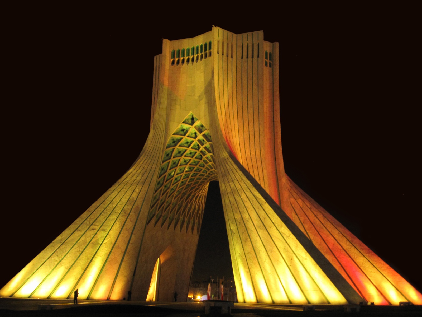 Площадь Азади в Тегеране, Иран