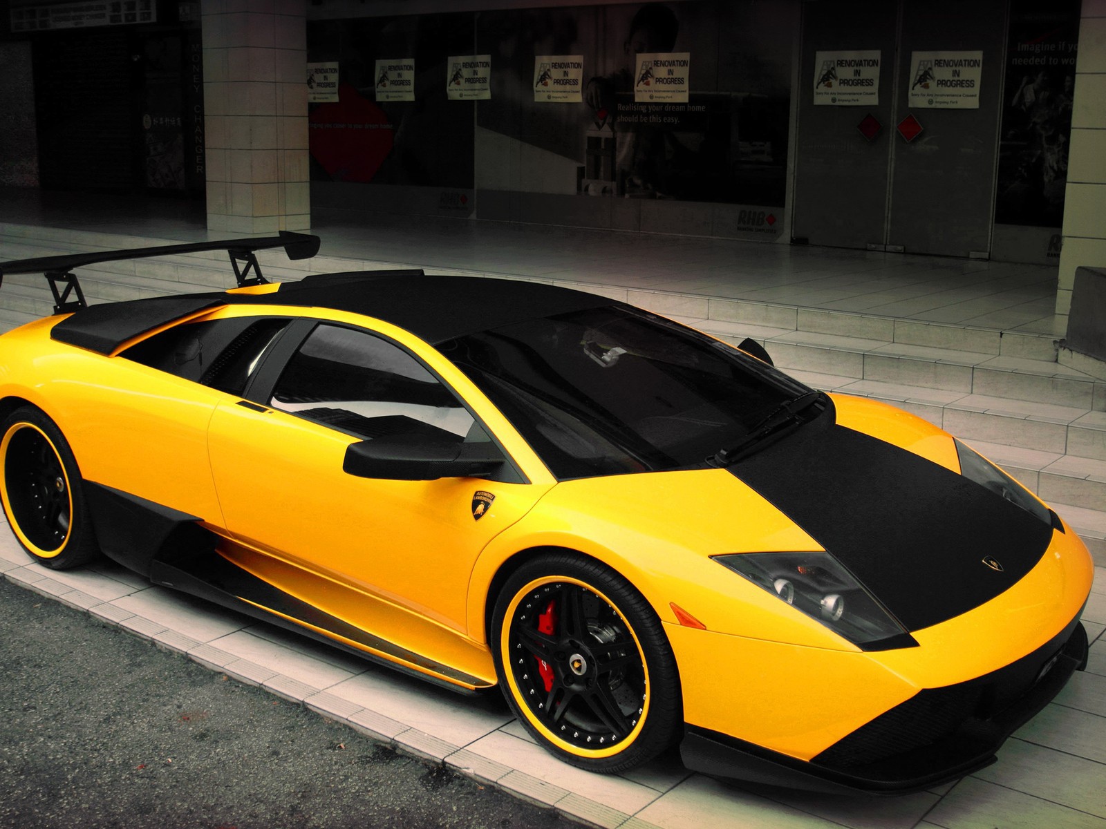 Спортивный автомобиль  Lamborghini GT600 Coupe 