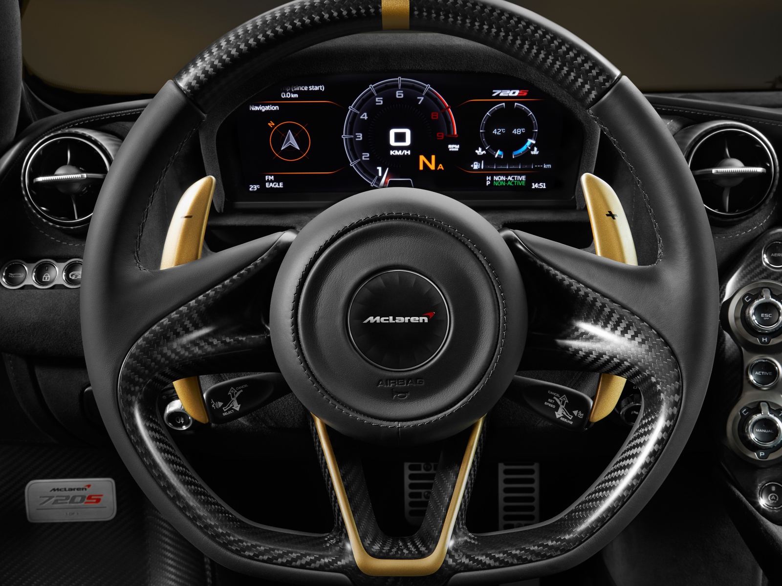 Кожаный руль автомобиля McLaren 720S, 2018