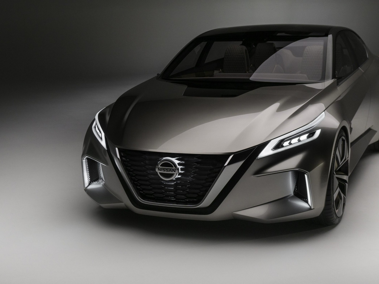 Стильный автомобиль Nissan Vmotion 2.0 вид спереди