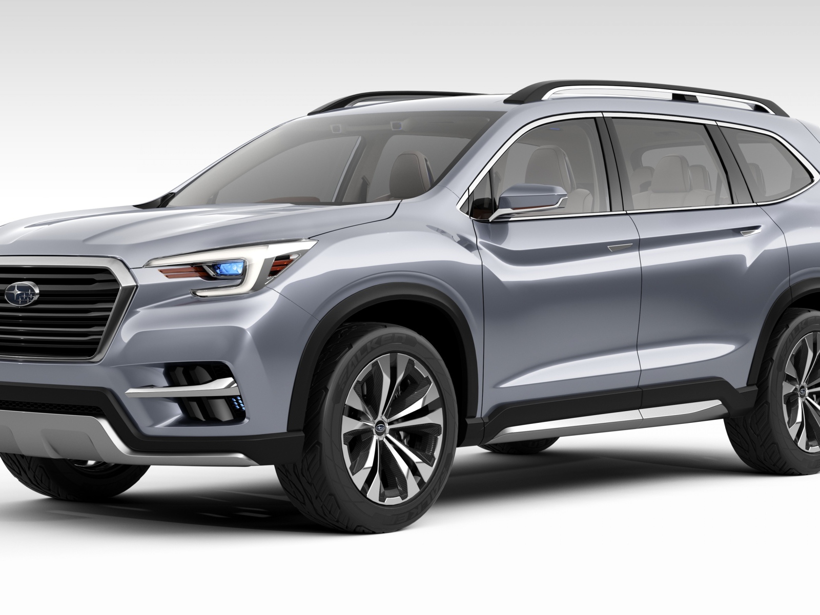 Серебристый внедорожник  Subaru Ascent, 2018 на белом фоне