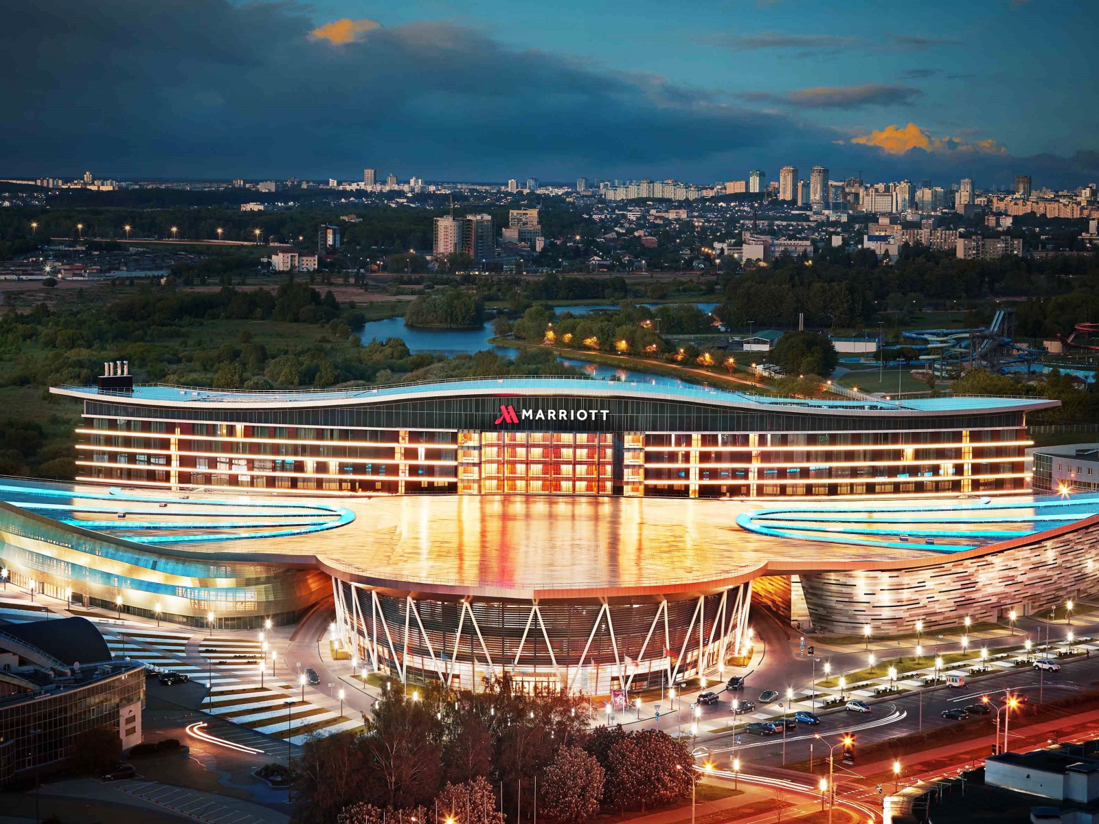 Отель Марриотт город Минск общий вид сверху 