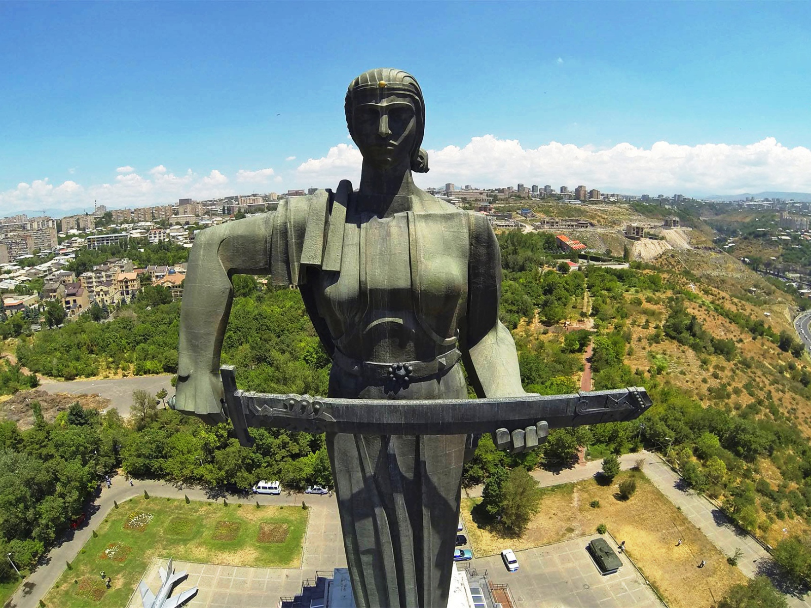 Памятник Мать Армения город Ереван 