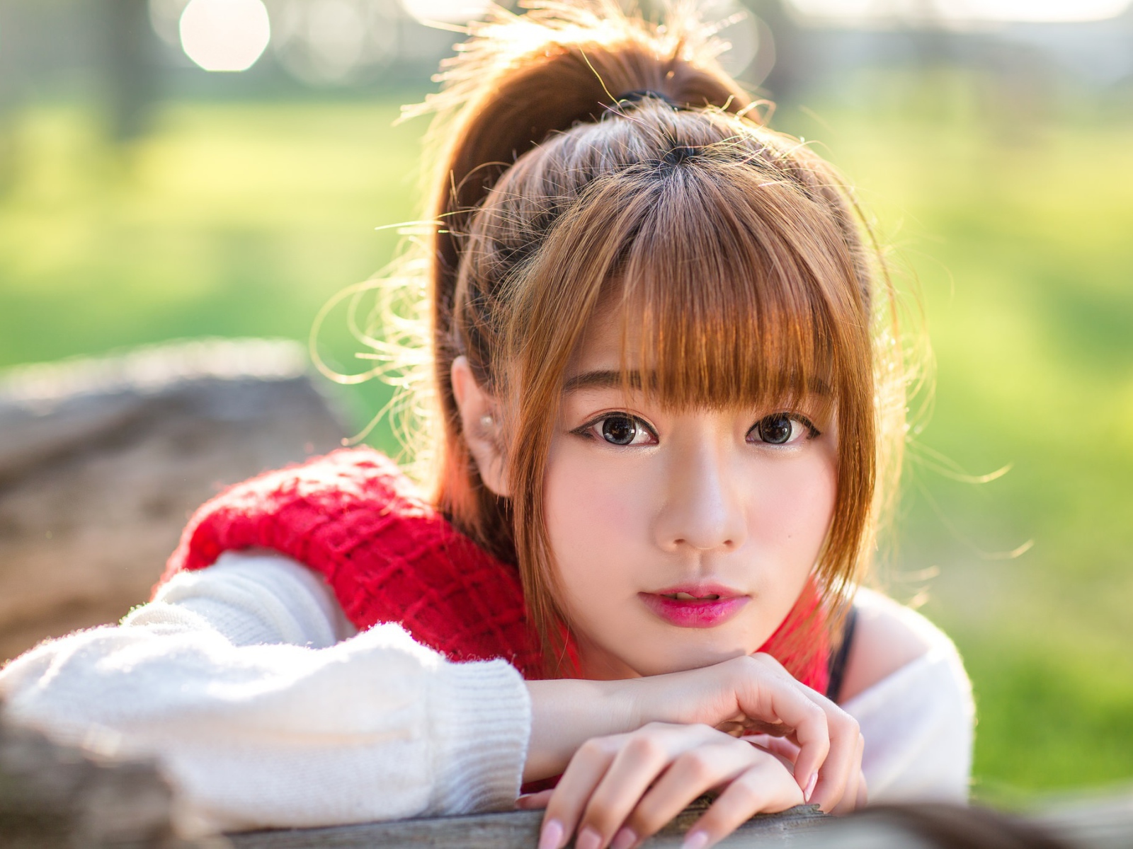 Выразительное лицо красивой девушки азиатки