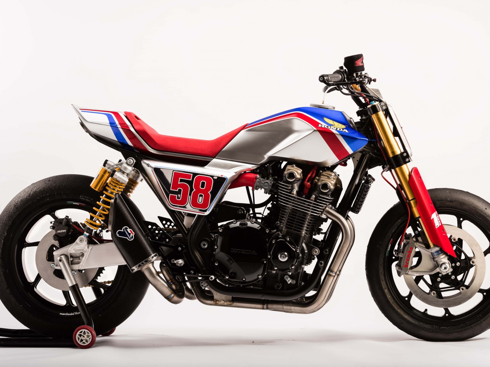 Мотоцикл Honda CB1100 TR, 2017 вид сбоку