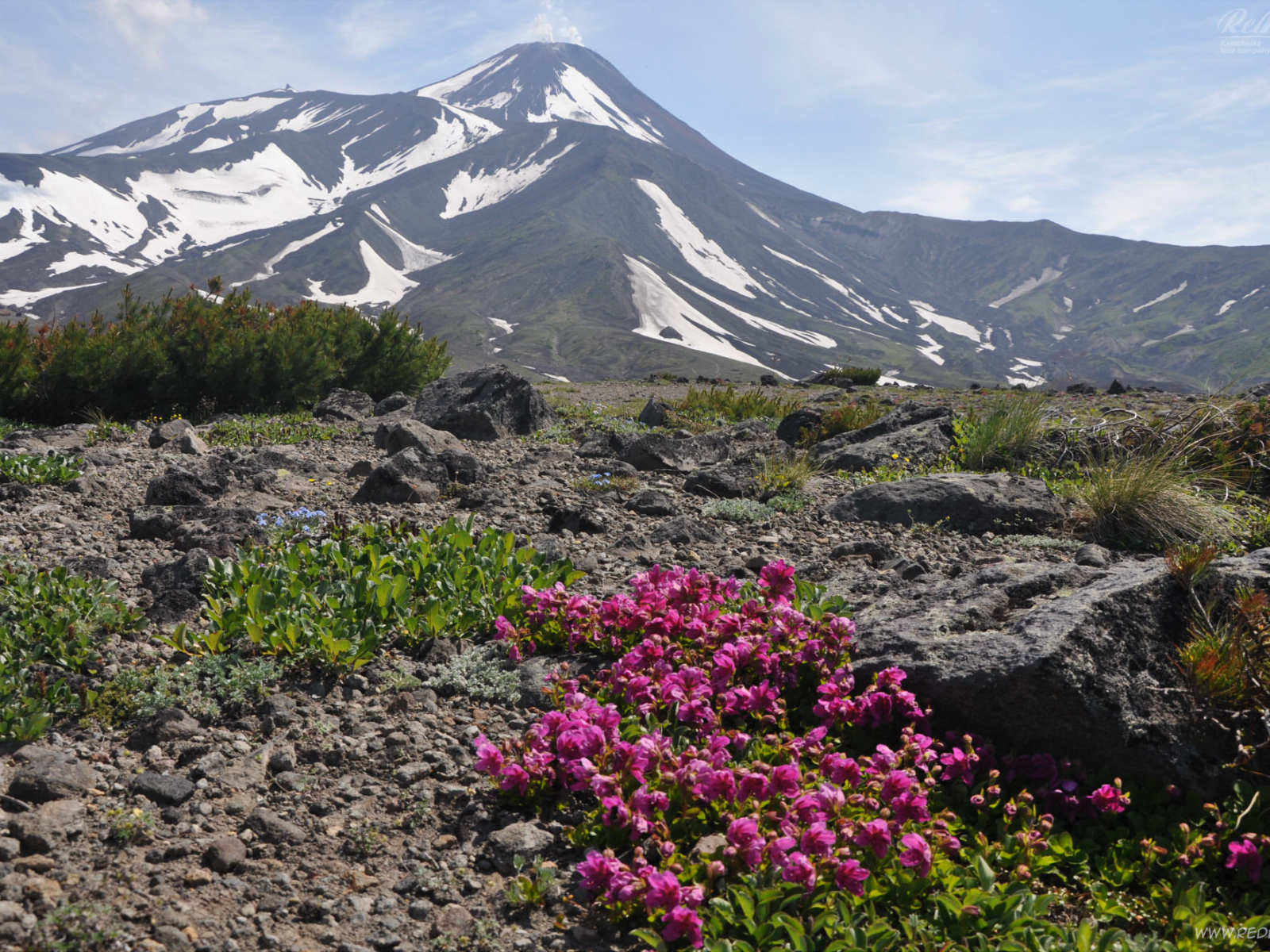 Вершина Авачинского вулкана, Камчатка. Россия 