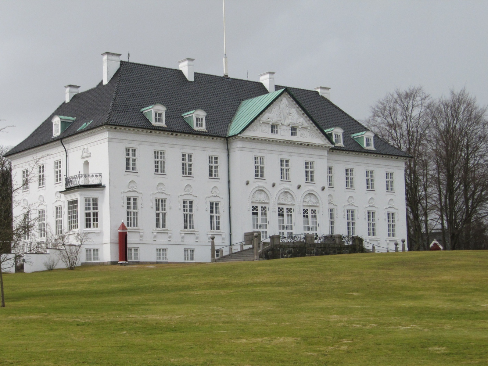 Дворец Марселисборг город Орхус, Дания 