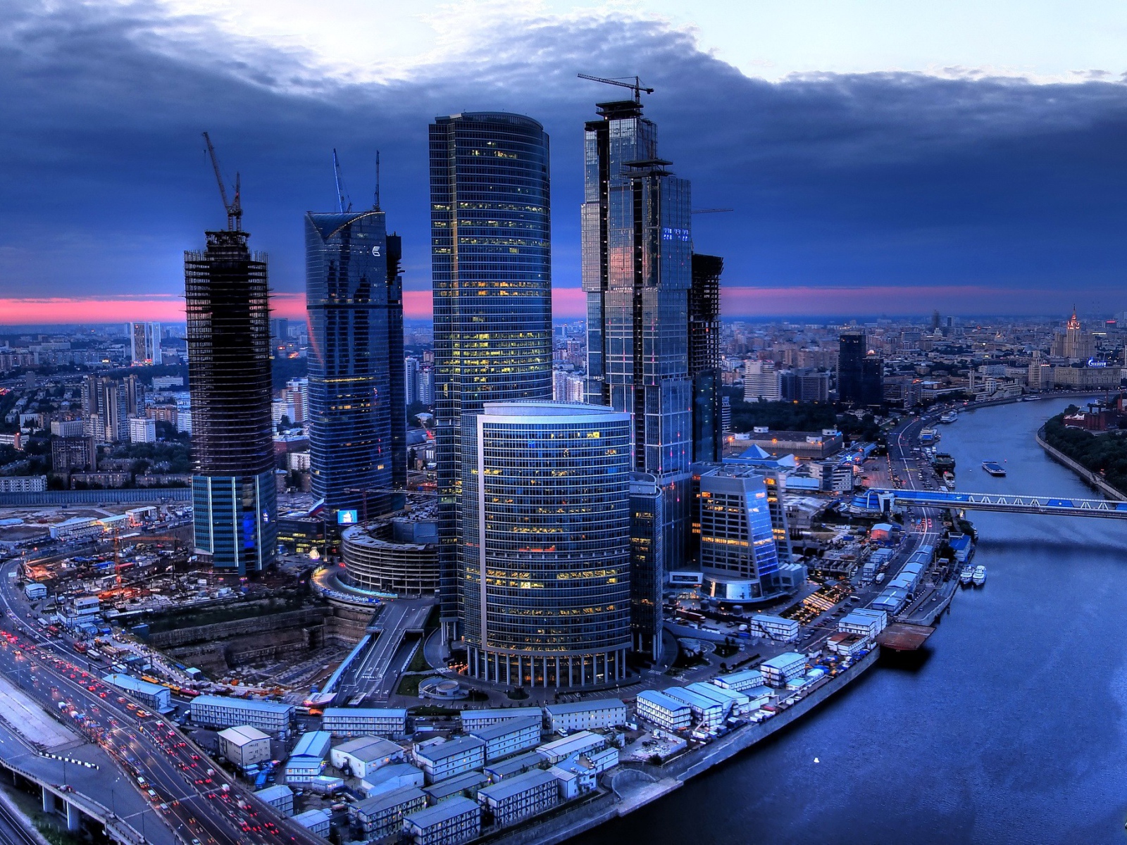 Строительство небоскребов в городе Москва, Россия 