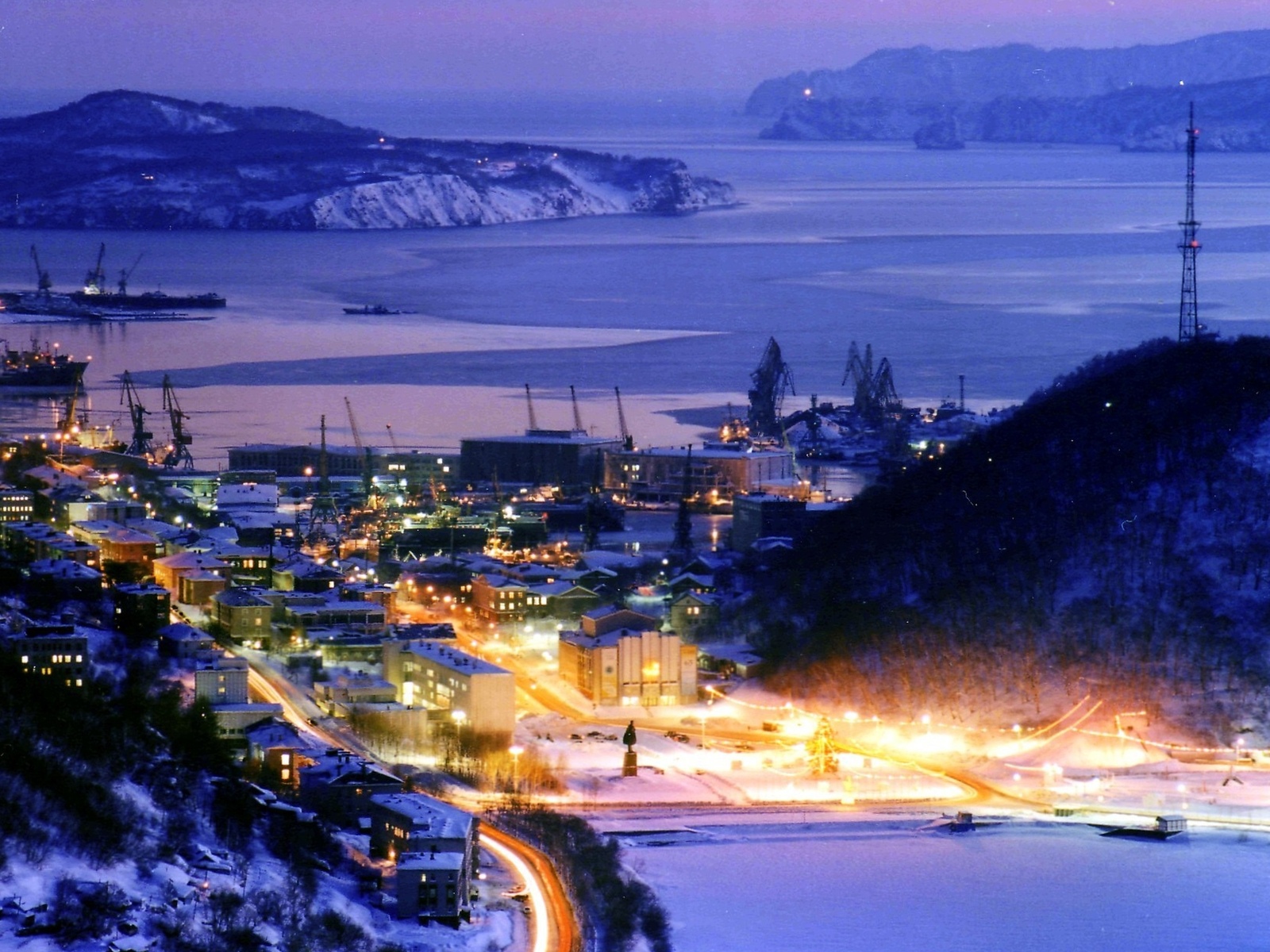 Красивый вид на ночную Камчатку, Россия 