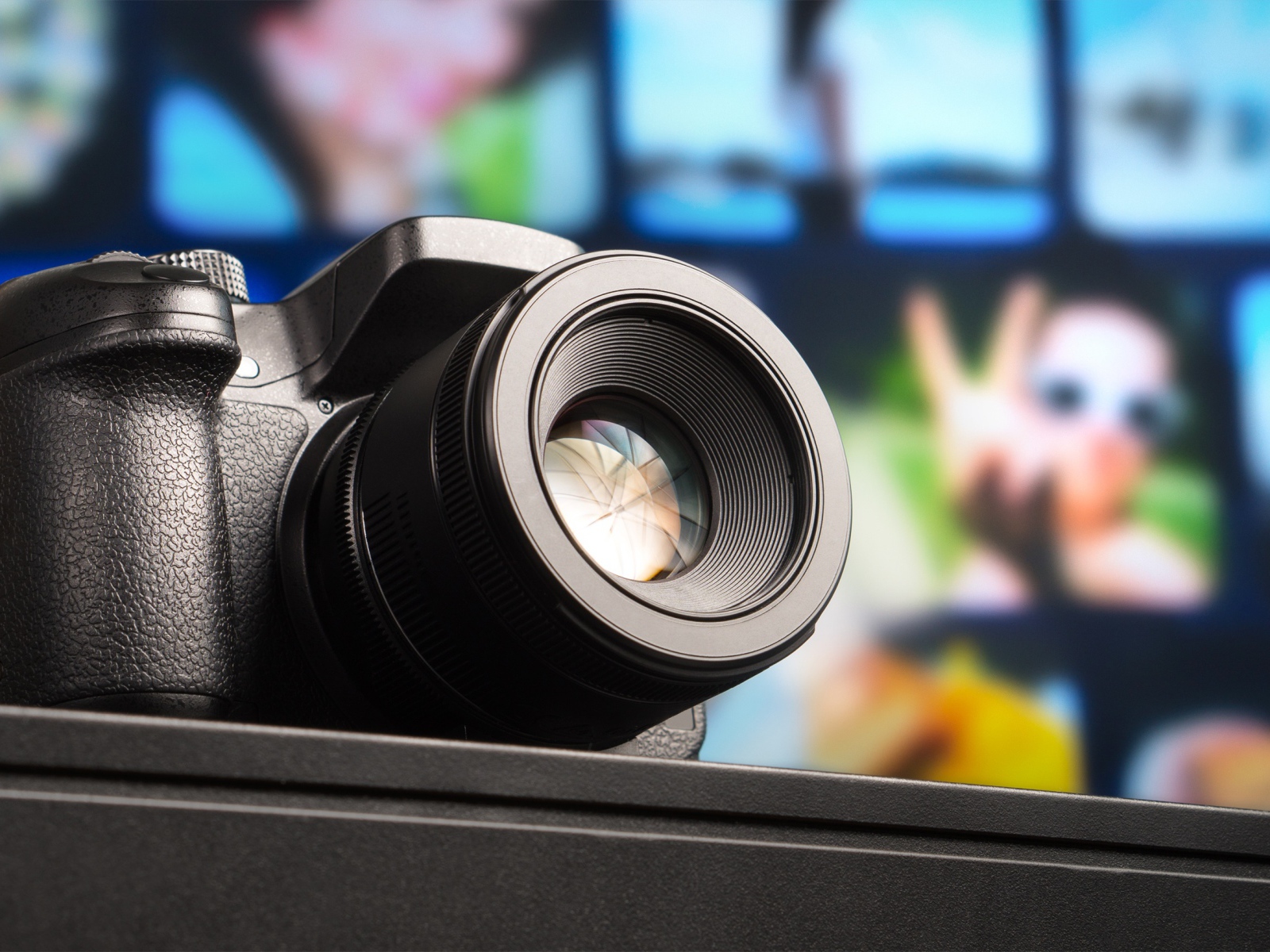 Цифровой зеркальный фотоаппарат Digital SLR