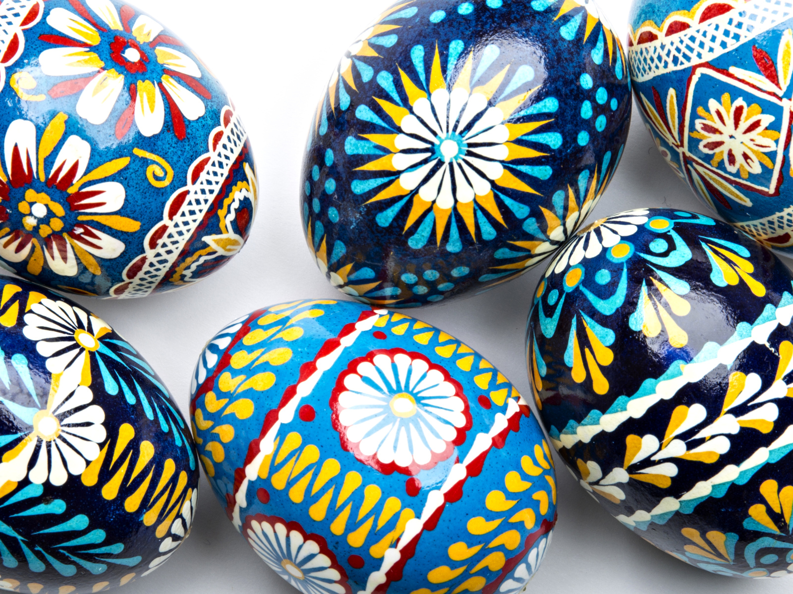 Красивые расписанные яйца на праздник Пасха