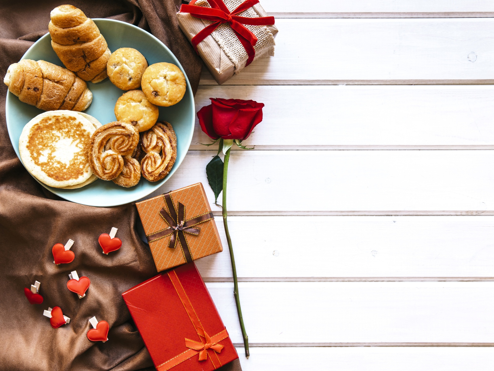 Завтрак для любимой, фон для открытки на День Святого Валентина