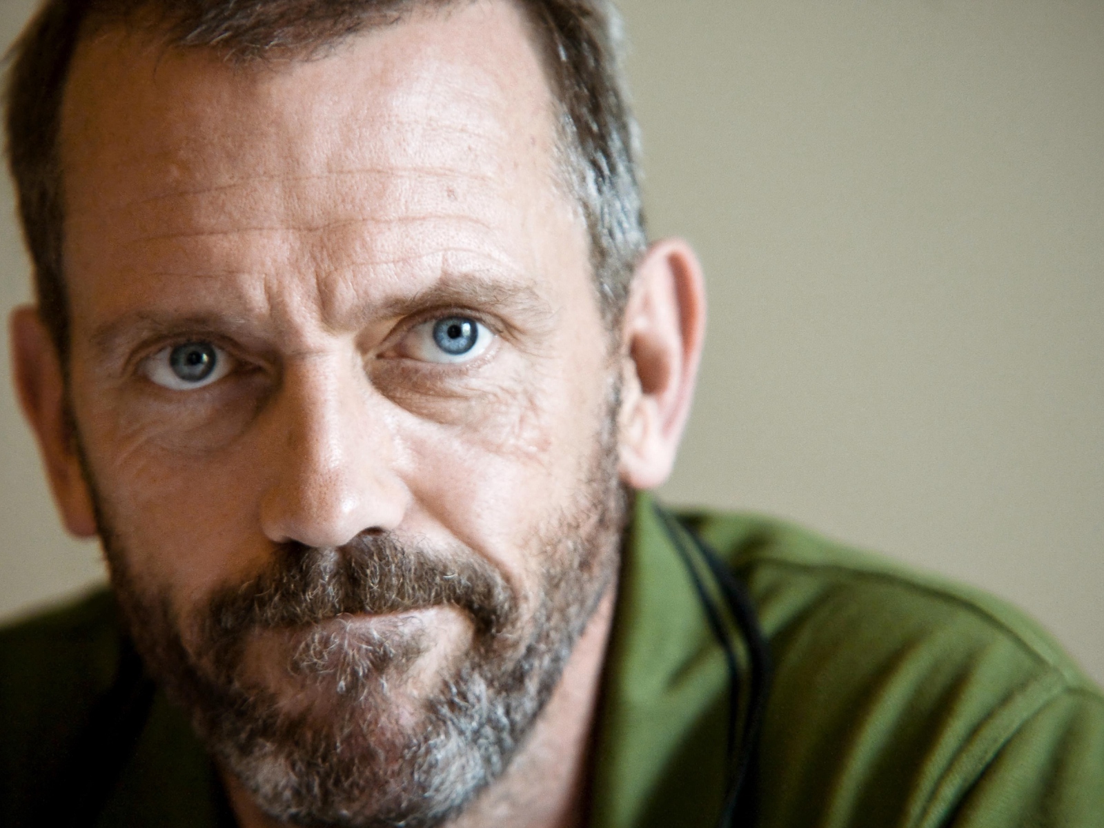 Популярный актер Хью Лори