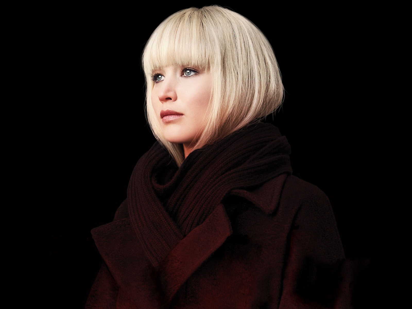 Актриса Дженнифер Лоуренс в фильме Красный воробей, 2018