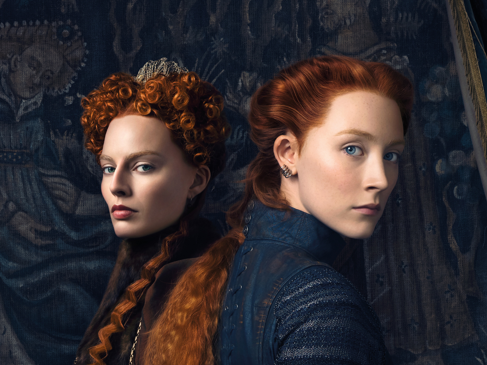 Актрисы Марго Робби и Сирша Ронан в фильме Две королевы, 2018
