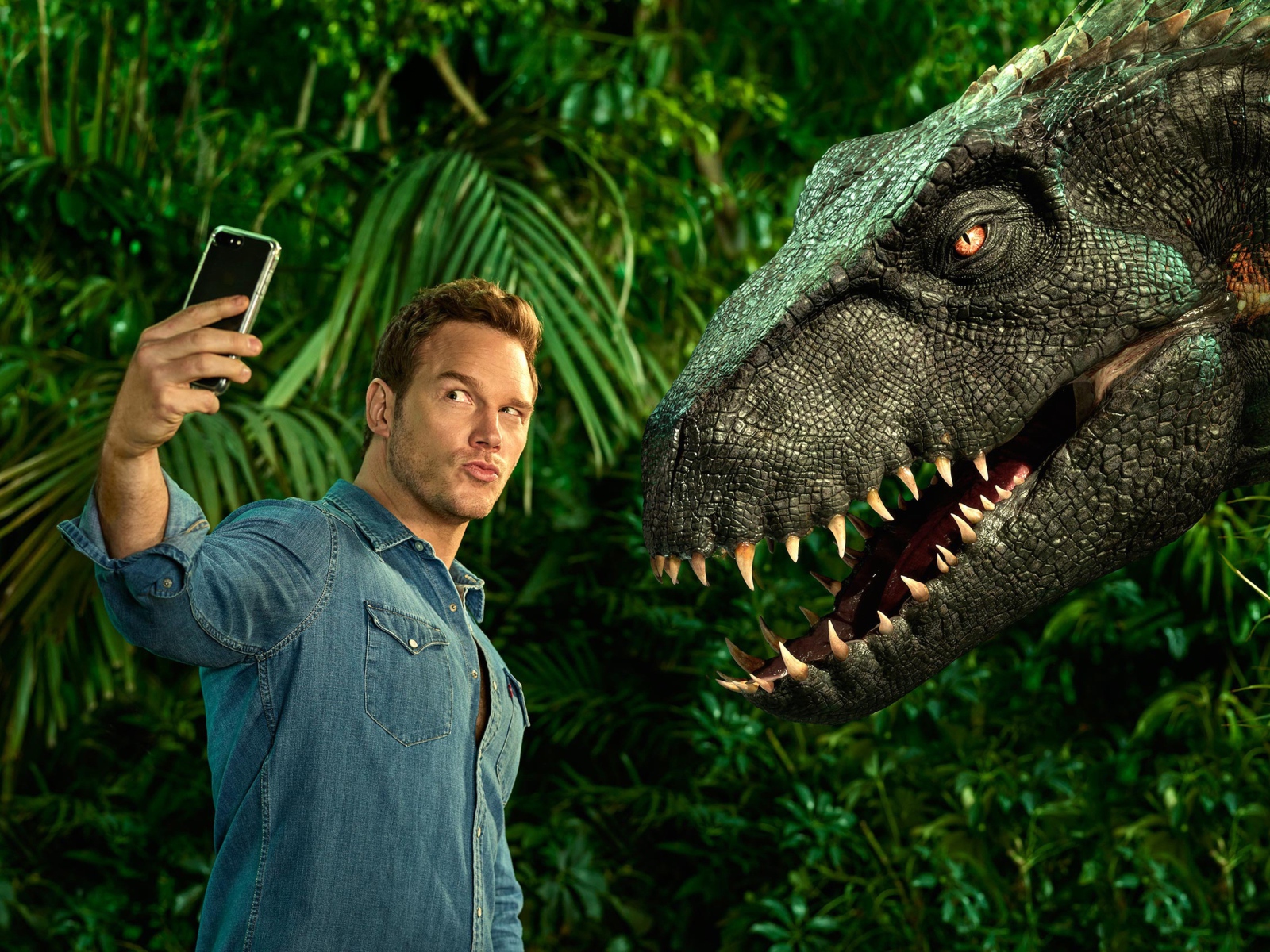 Selfie with dinosaur film World of Jurassic Period 2