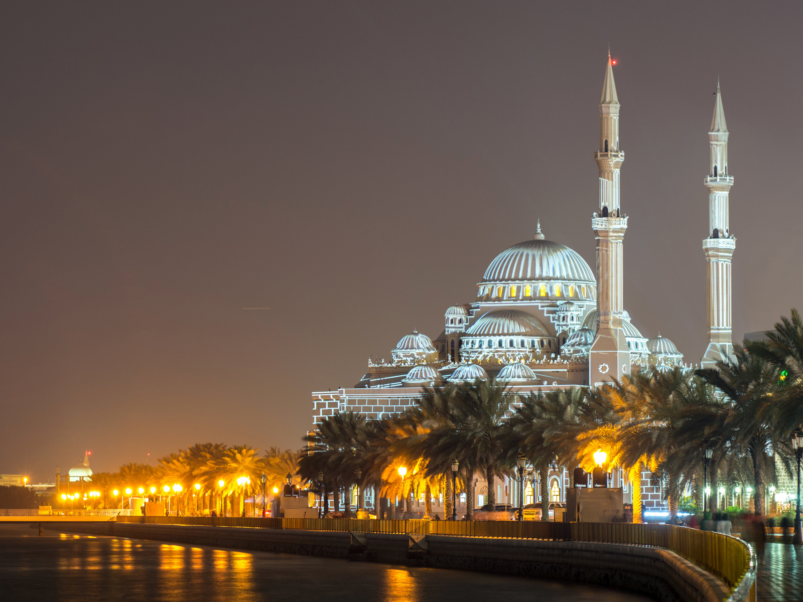 Мечеть Al Noor Mosque в Шардже, ОАЭ