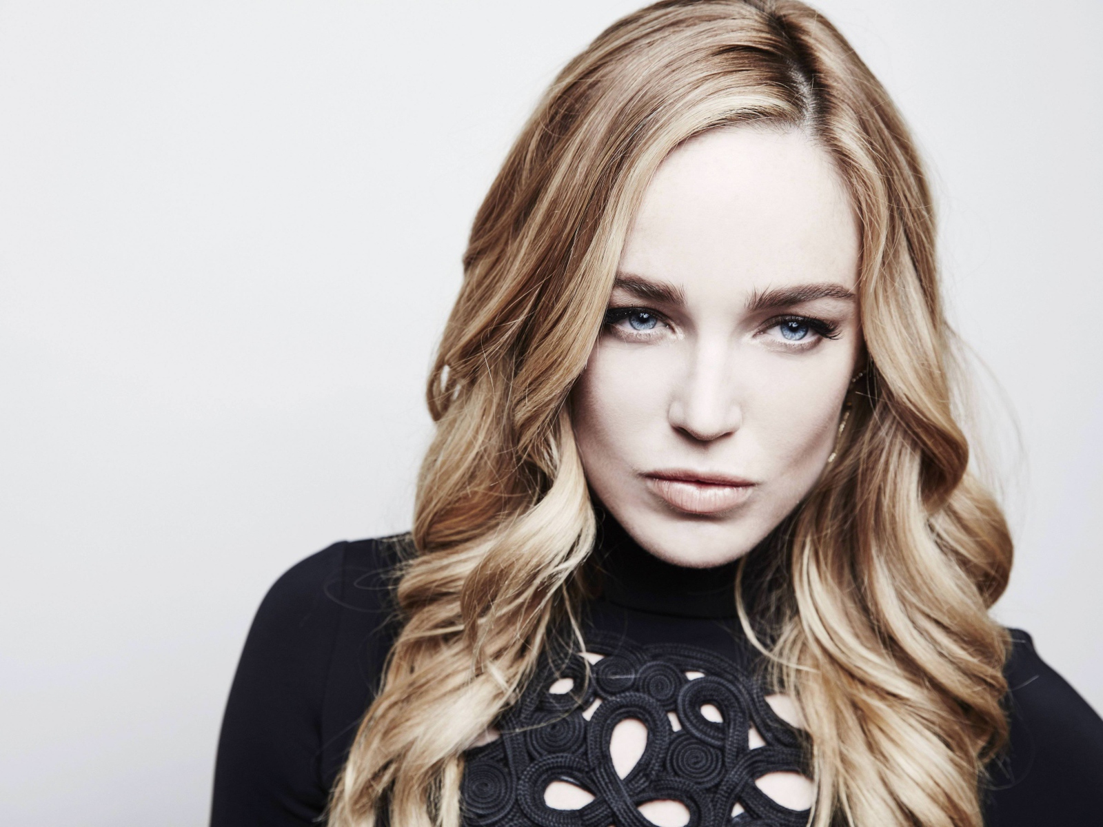 Красивая голубоглазая актриса Кейти Лотц