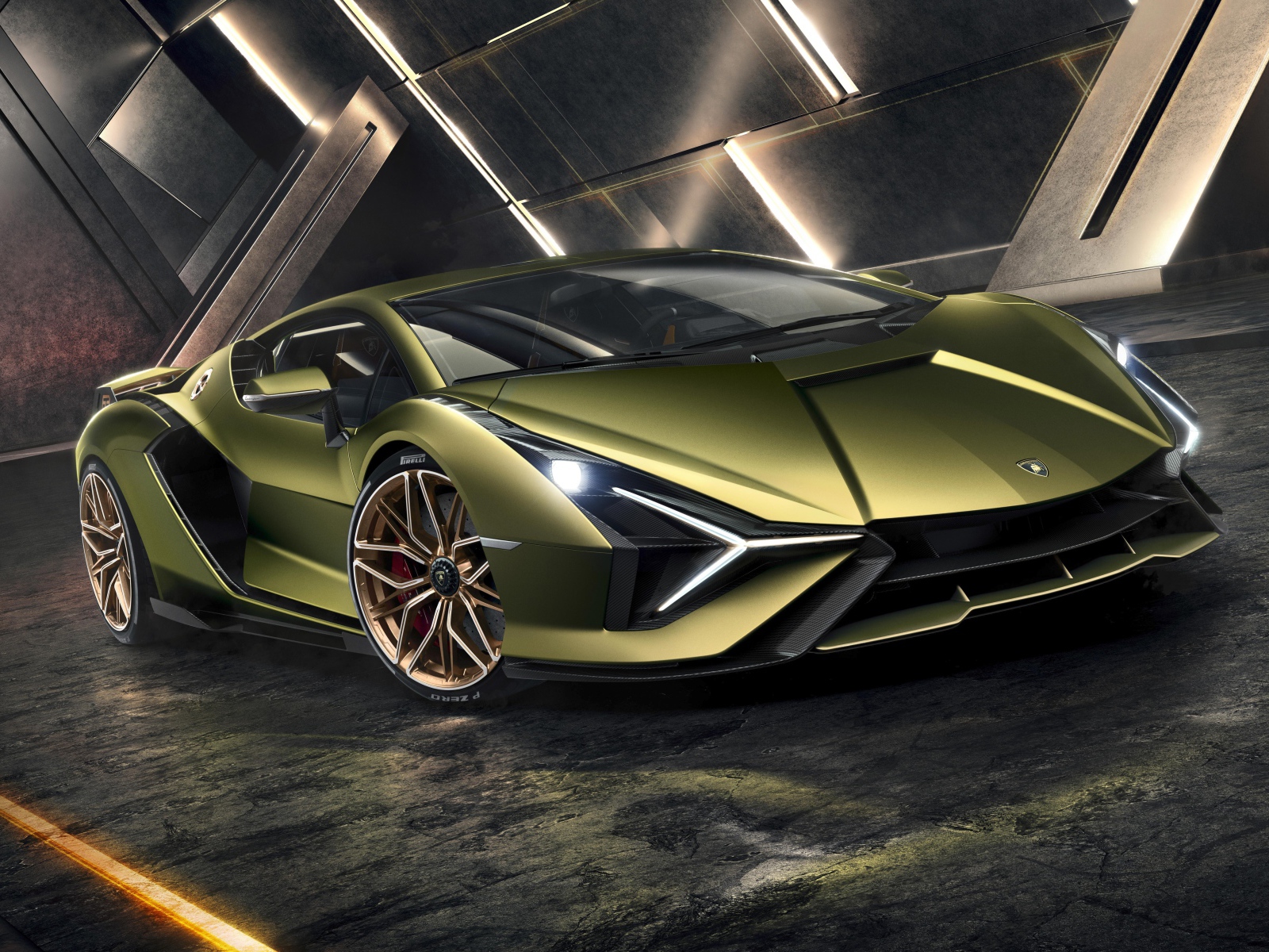 Спортивный автомобиль Lamborghini Sian 2019 года