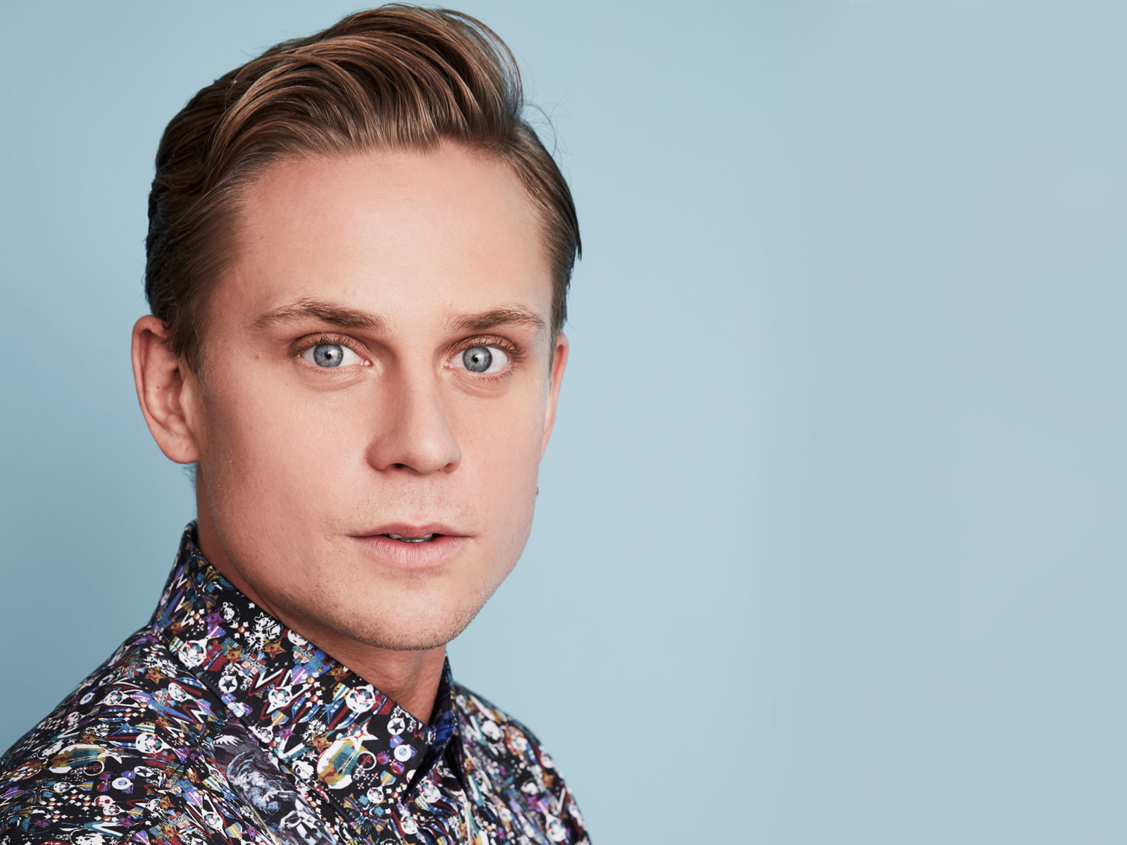 Красивый голубоглазый мужчина, актер Билли Магнуссен