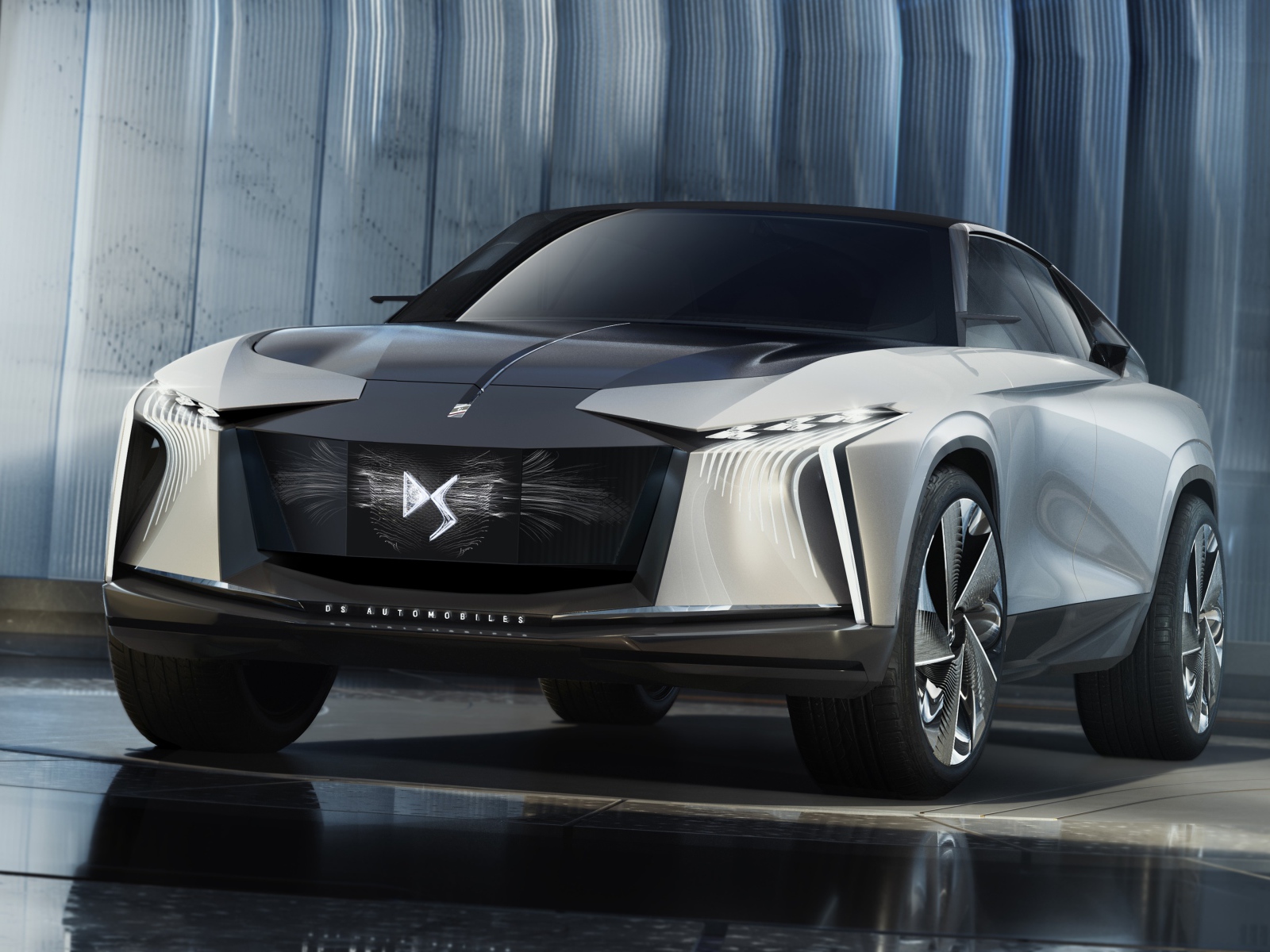 Автомобиль DS Aero Sport Lounge 2020 года