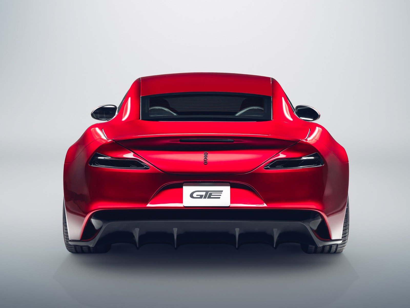 Автомобиль Drako GTE 2, 2020 года вид сзади