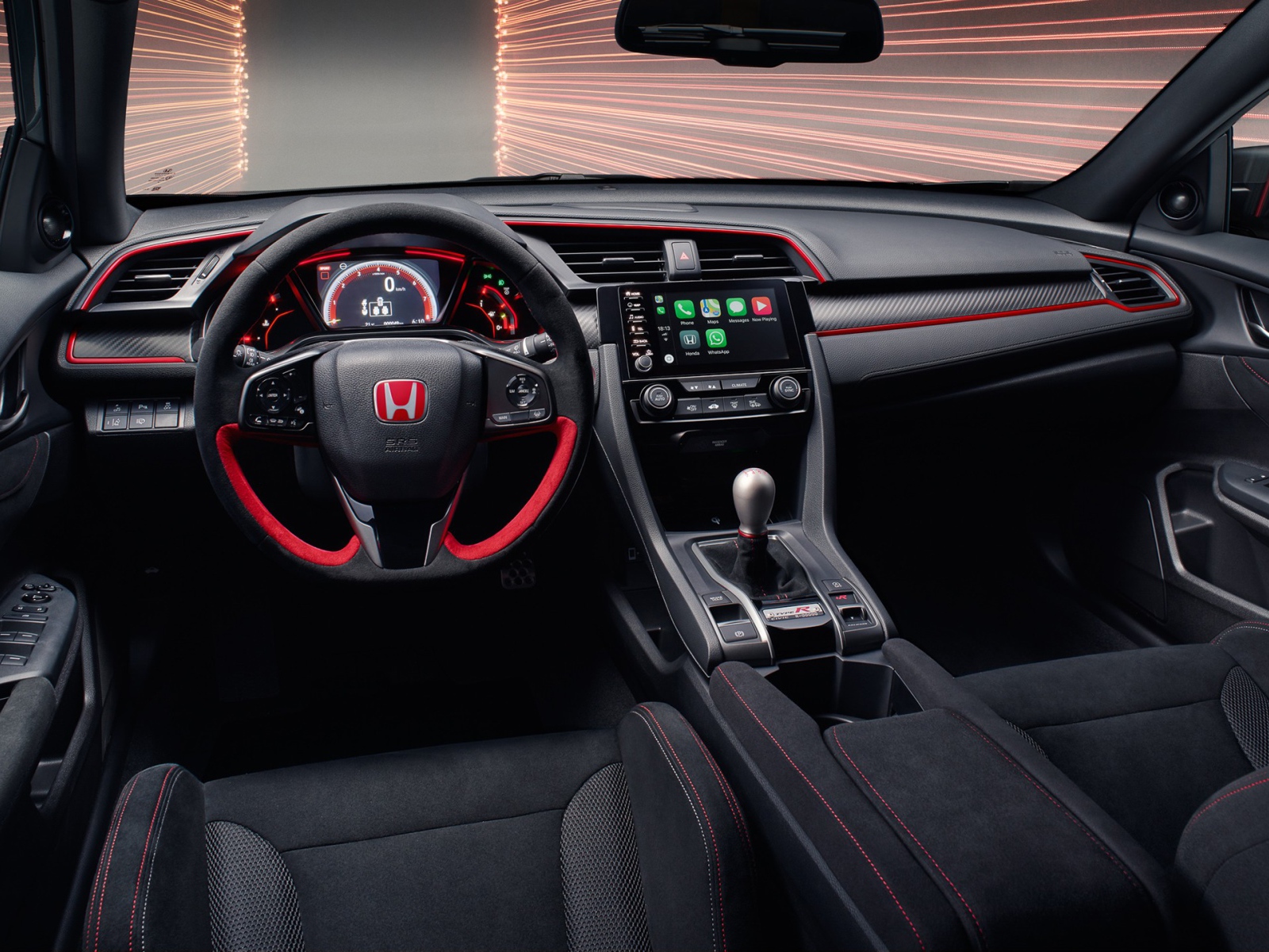 Кожаный салон автомобиля Honda Civic Type R Sport Line 2020 года 