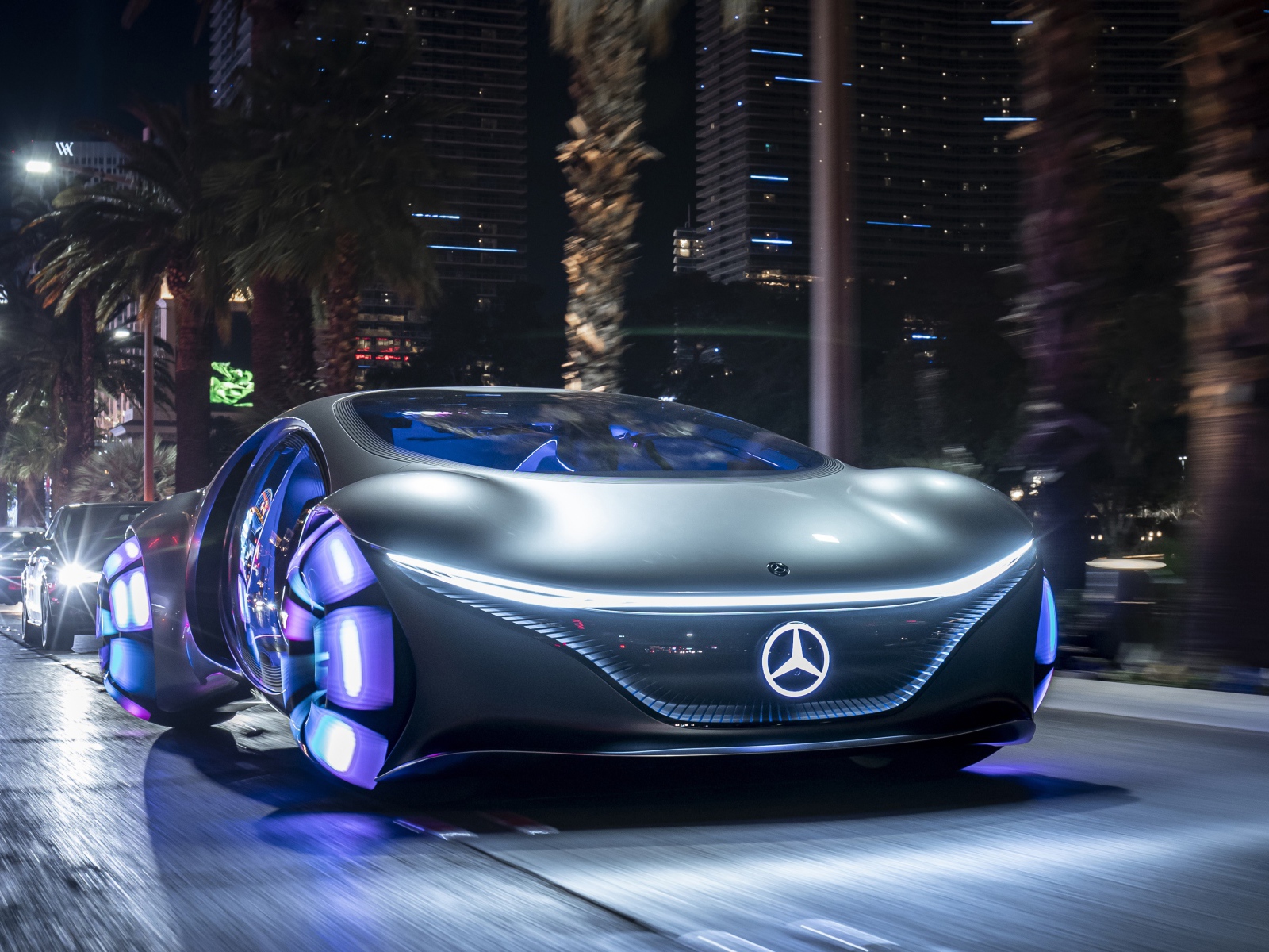Автомобиль  Mercedes-Benz VISION AVTR, 2020 года с неоновыми колесами