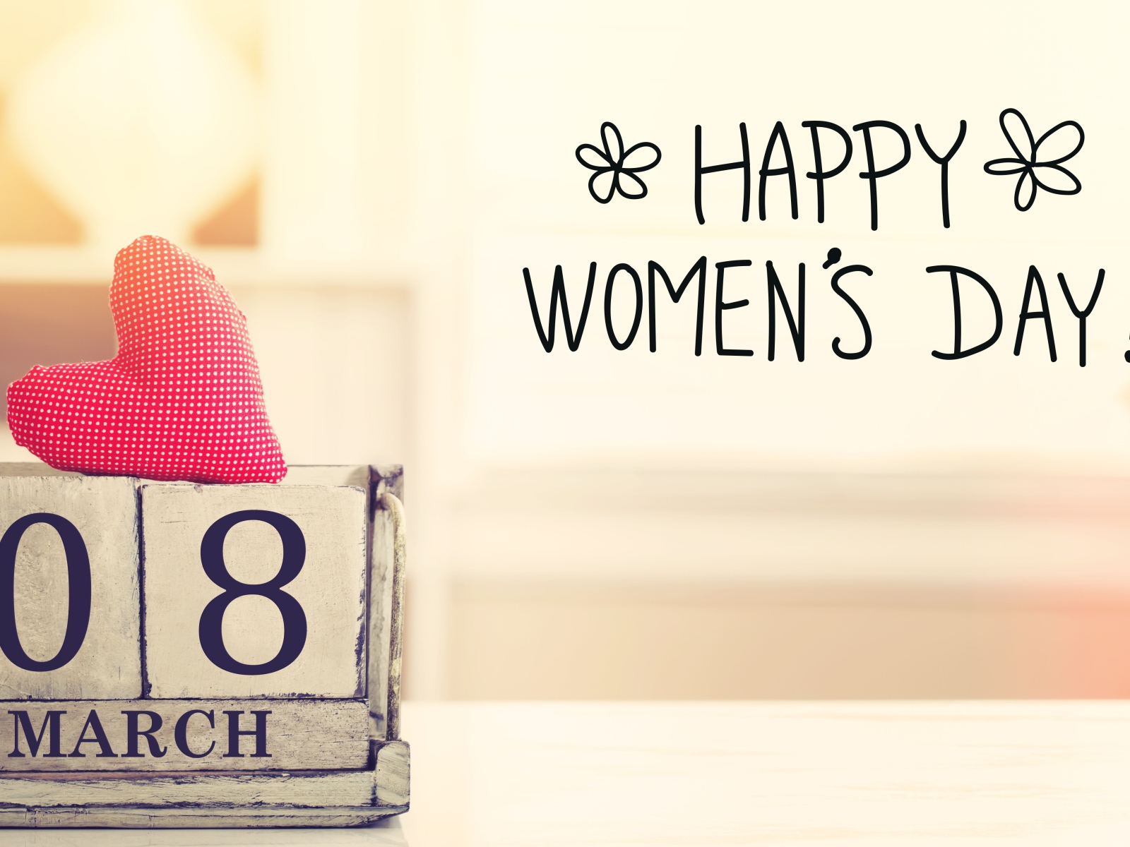 Надпись С Международным Женским Днем 8 марта