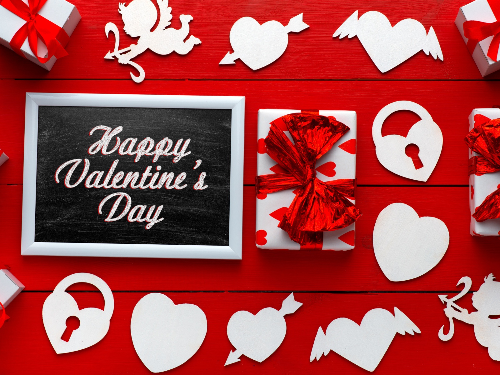 Подарки и декор на день влюбленных 14 февраля