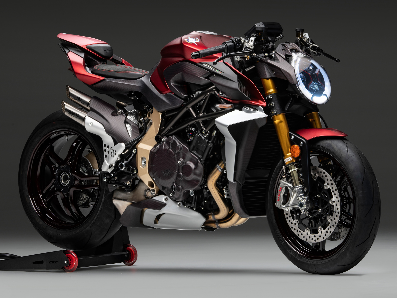 Motorcycle Agusta Brutale 1000 Serie Oro 2019 on a gray background