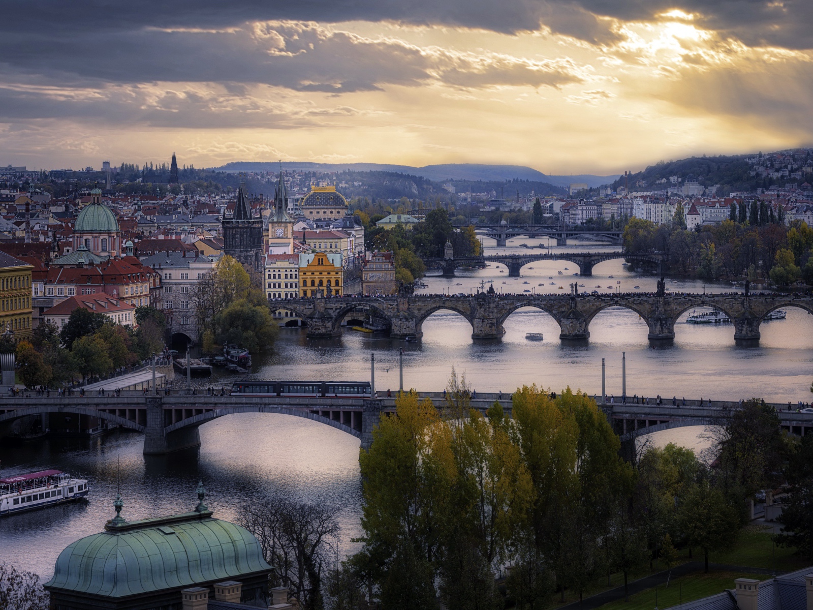 Вид на красивый старый город Прага, Чехия 