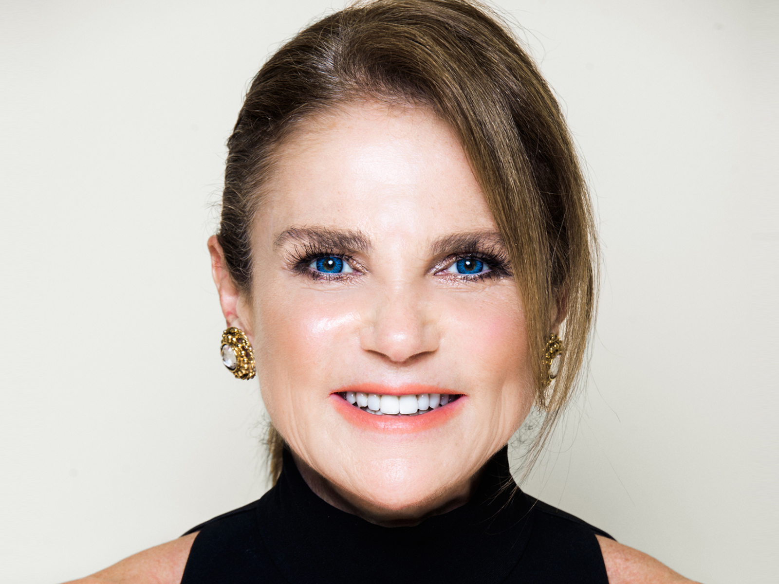 Улыбающаяся женщина, актриса Това Фелдшу