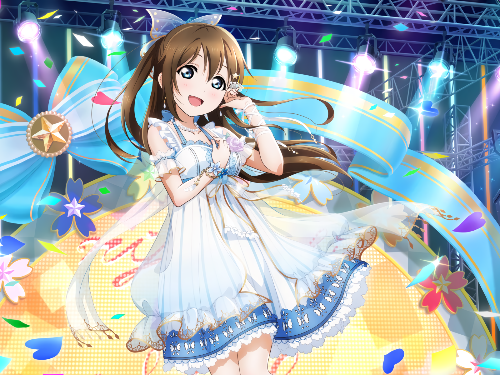 Девушка в красивом платье аниме Живая Любовь!