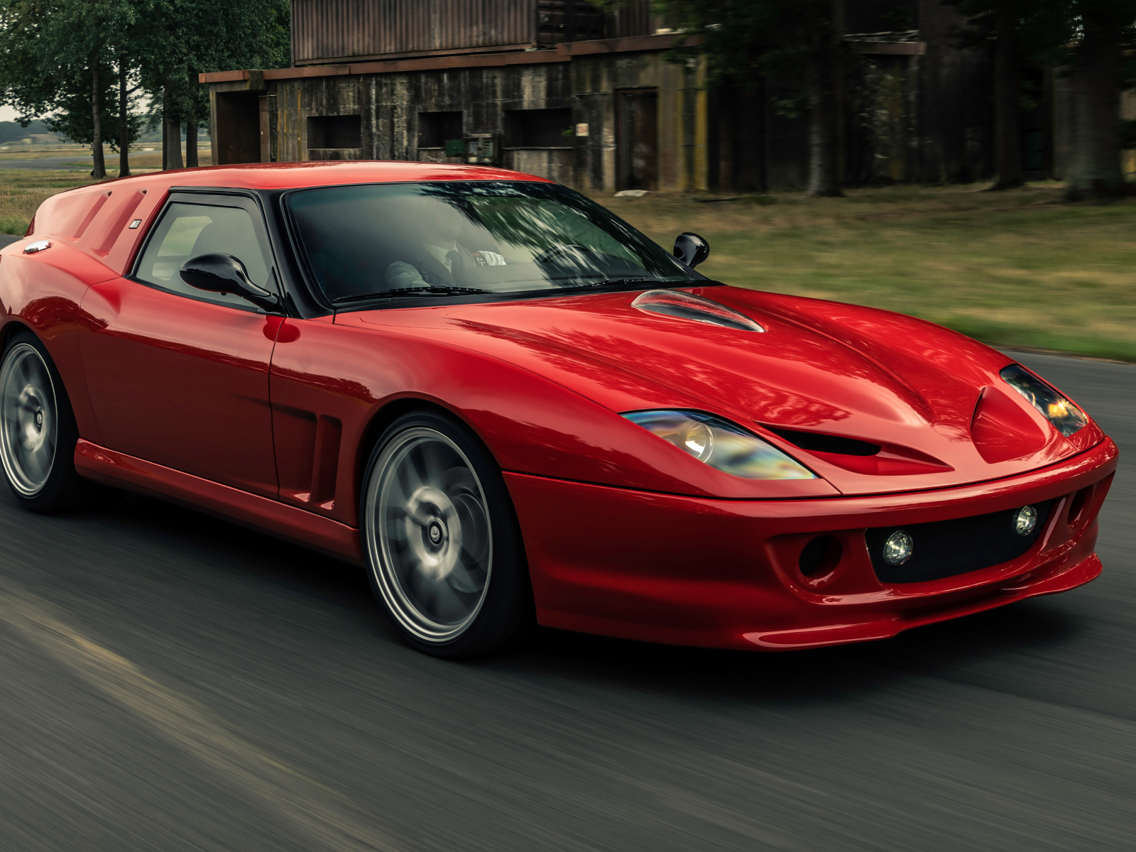 Красный легендарный Breadvan Hommage 2020 года