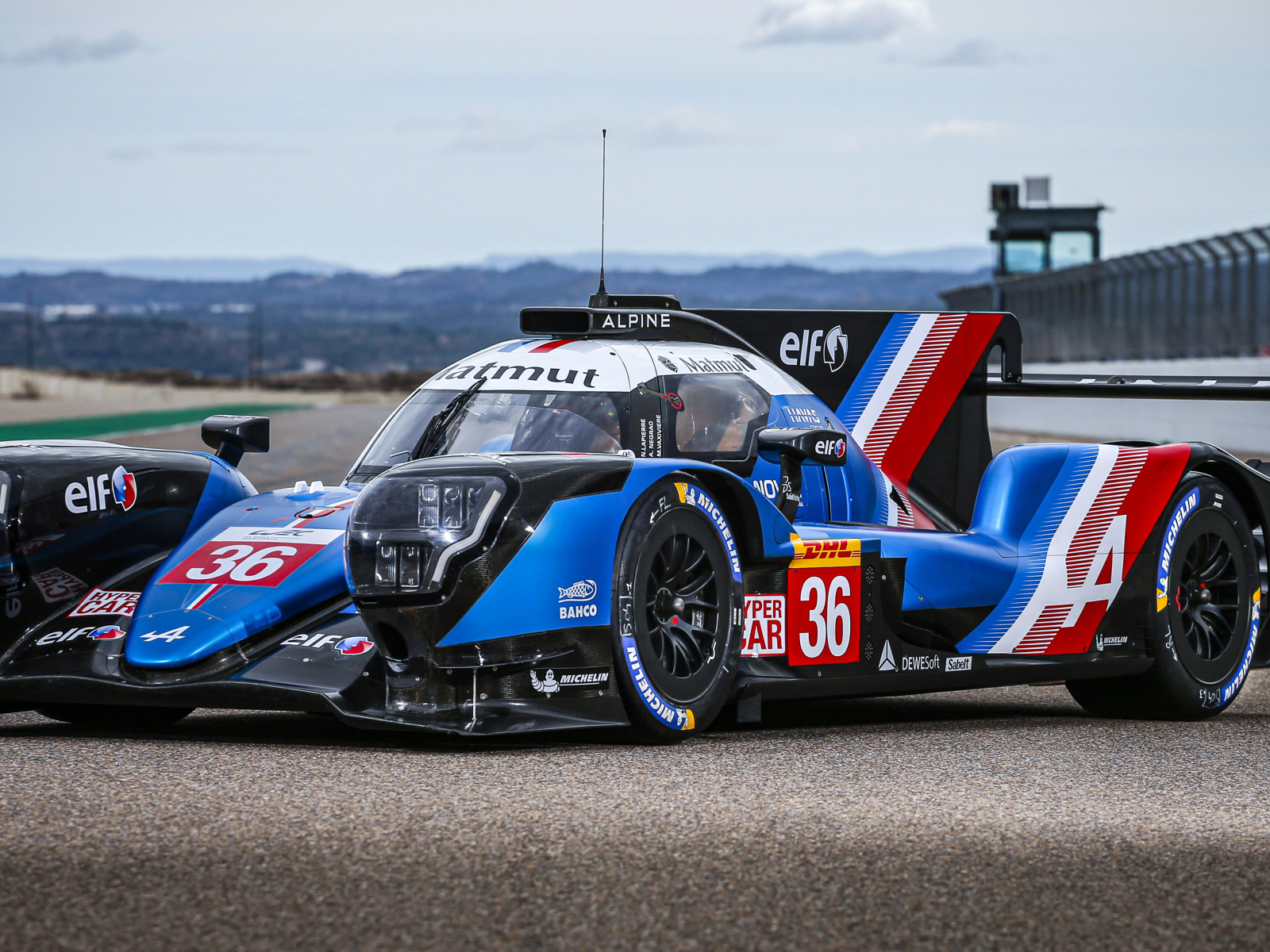 Гоночный автомобиль Alpine A480 2021  года на трассе