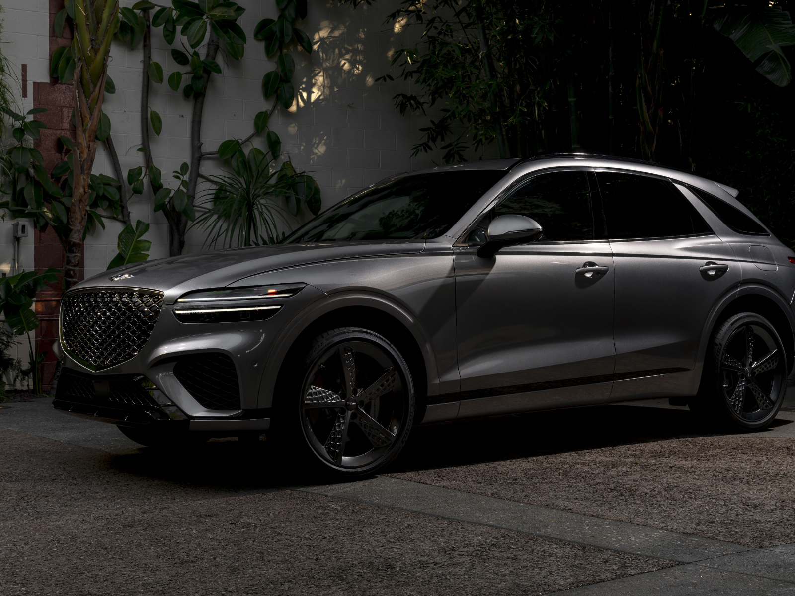 Стильный автомобиль  Genesis GV70 3.5T AWD, 2022 года