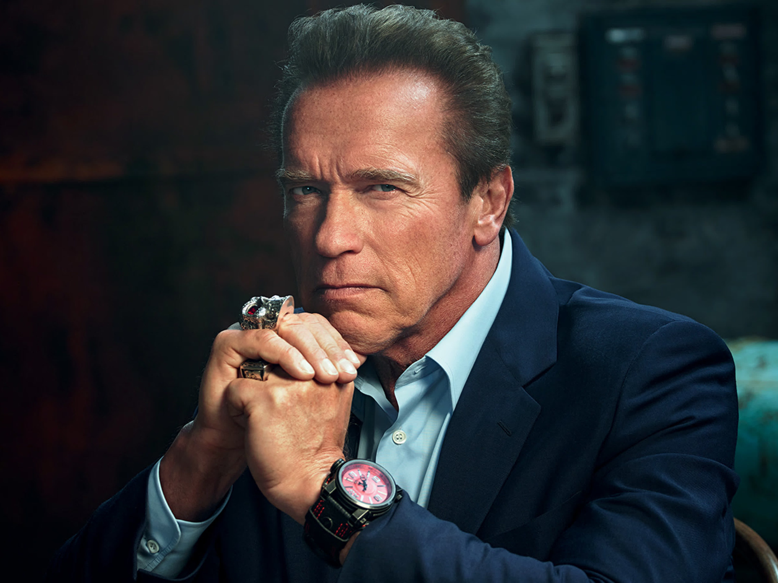 Американский актер Арнольд Шварценеггер в костюме