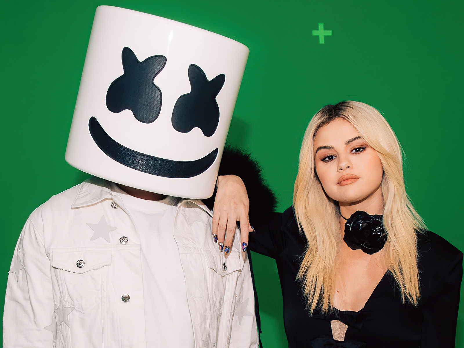 Певица Селена Гомес с диджеем Маршмеллоу