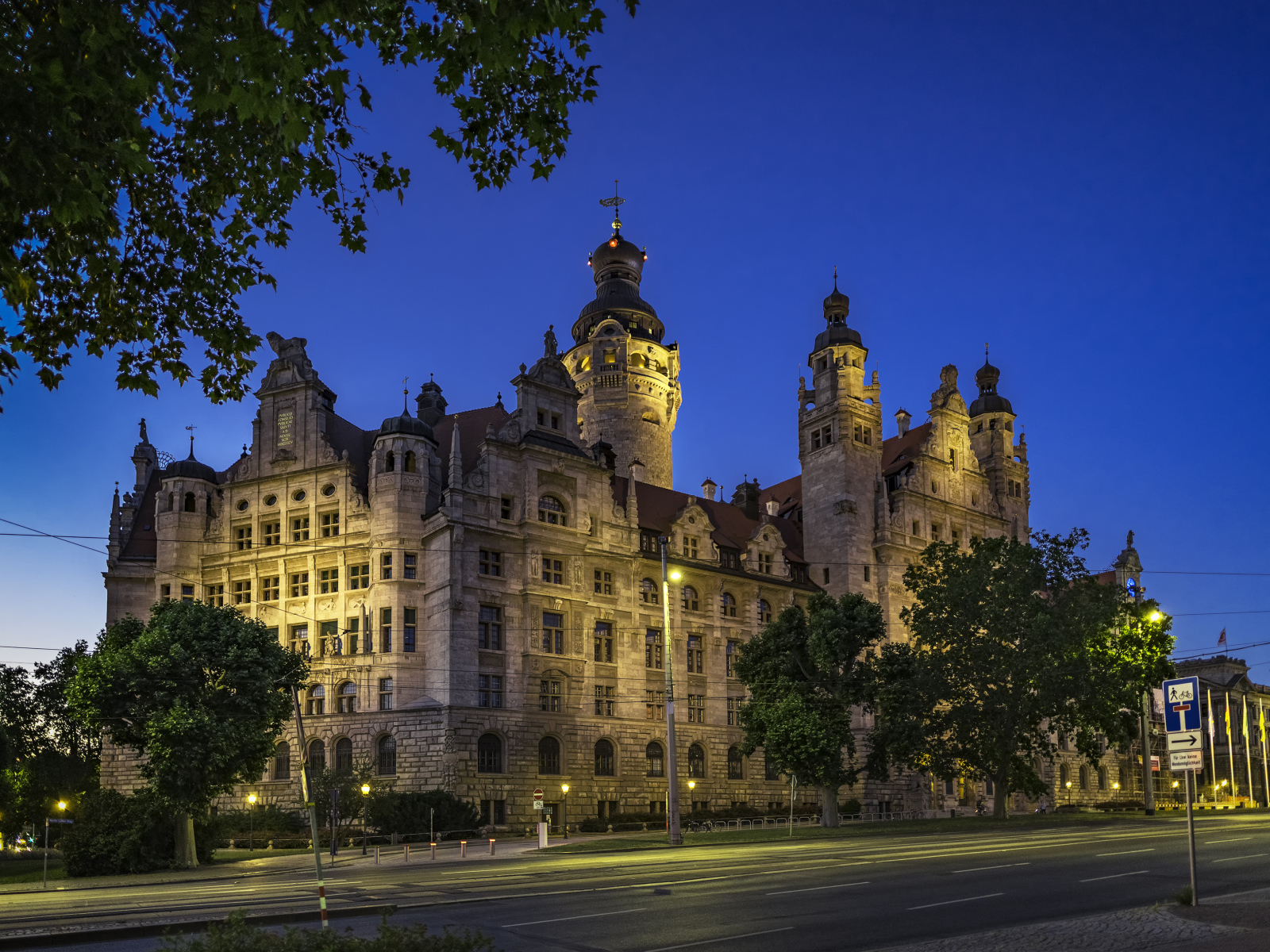 Здание Новая ратуша в городе Лейпциг, Германия