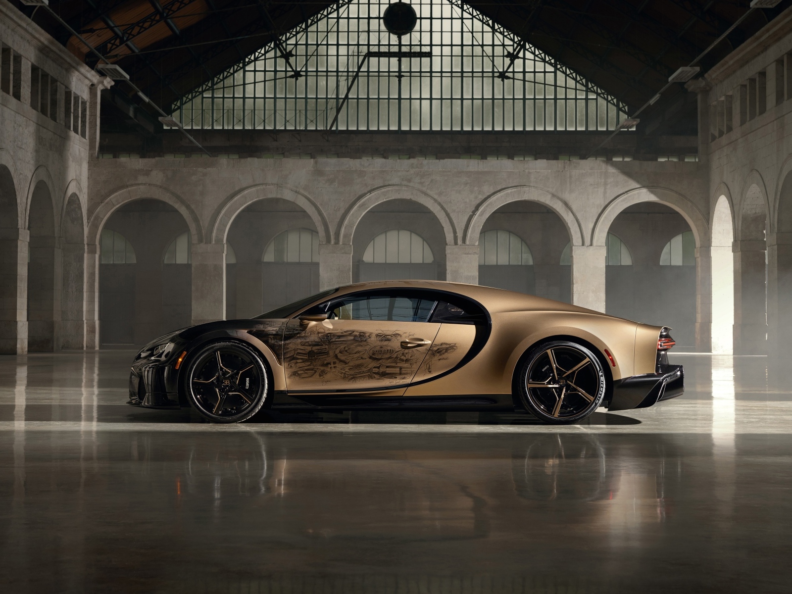 Вид сбоку на автомобиль Bugatti Chiron