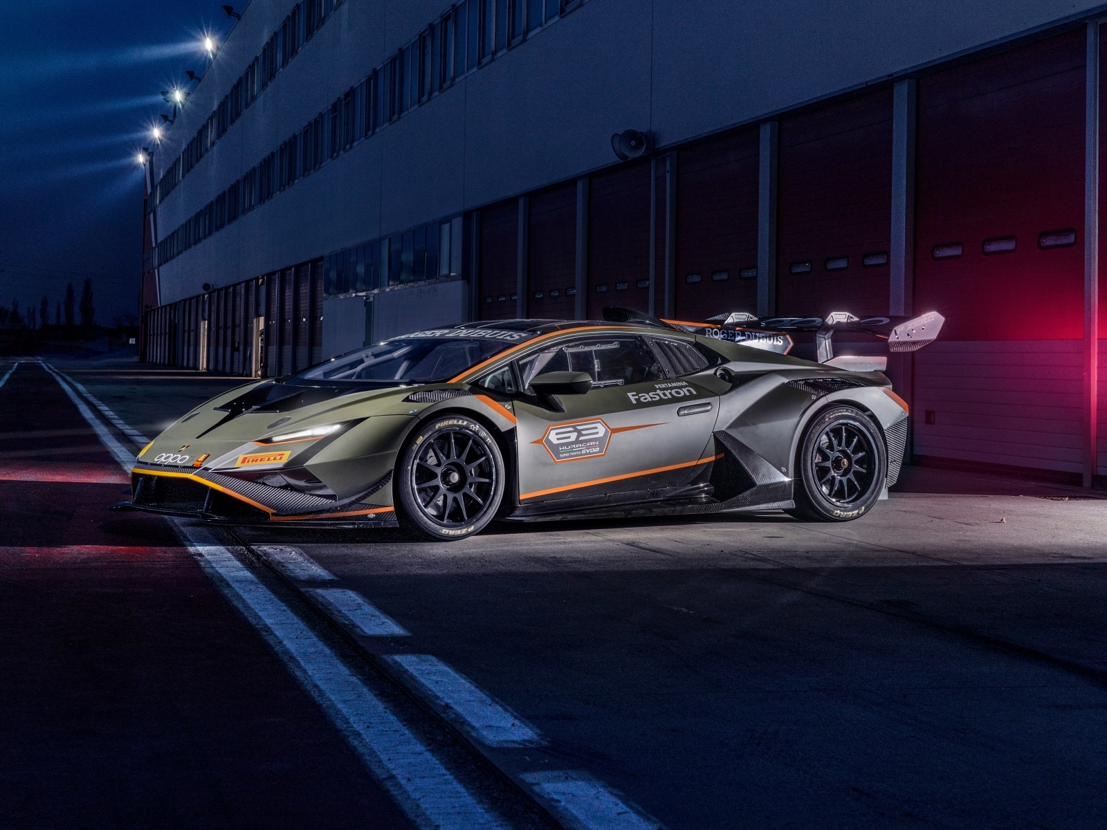 Быстрый автомобиль Lamborghini Huracán Super Trofeo EVO2