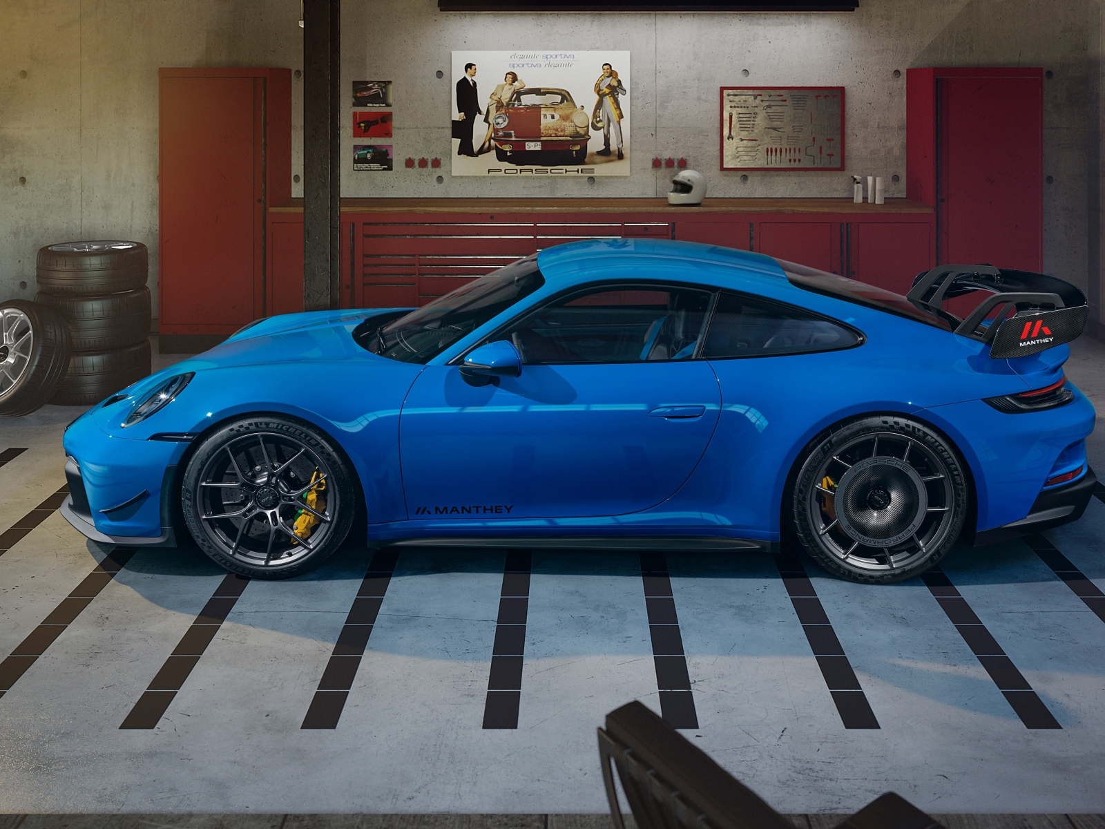 Синий автомобиль Porsche 911 GT3  вид сбоку