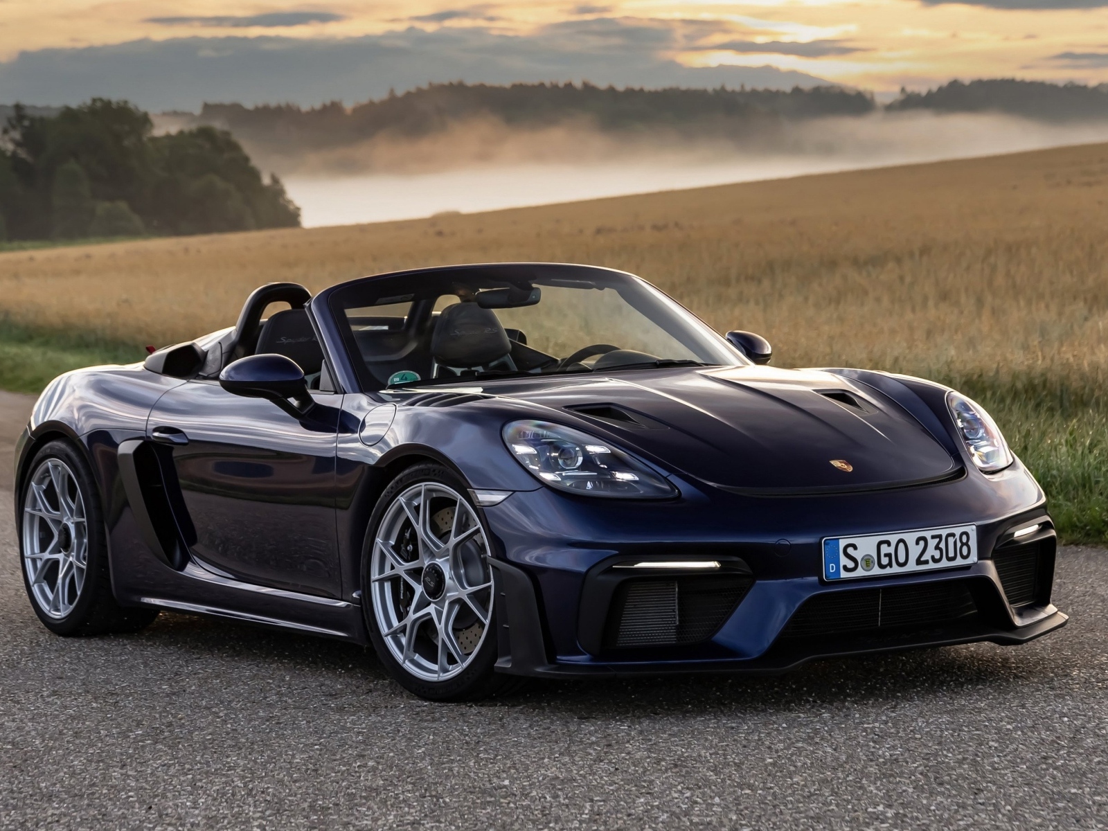 Кабриолет Porsche 718 Spyder RS